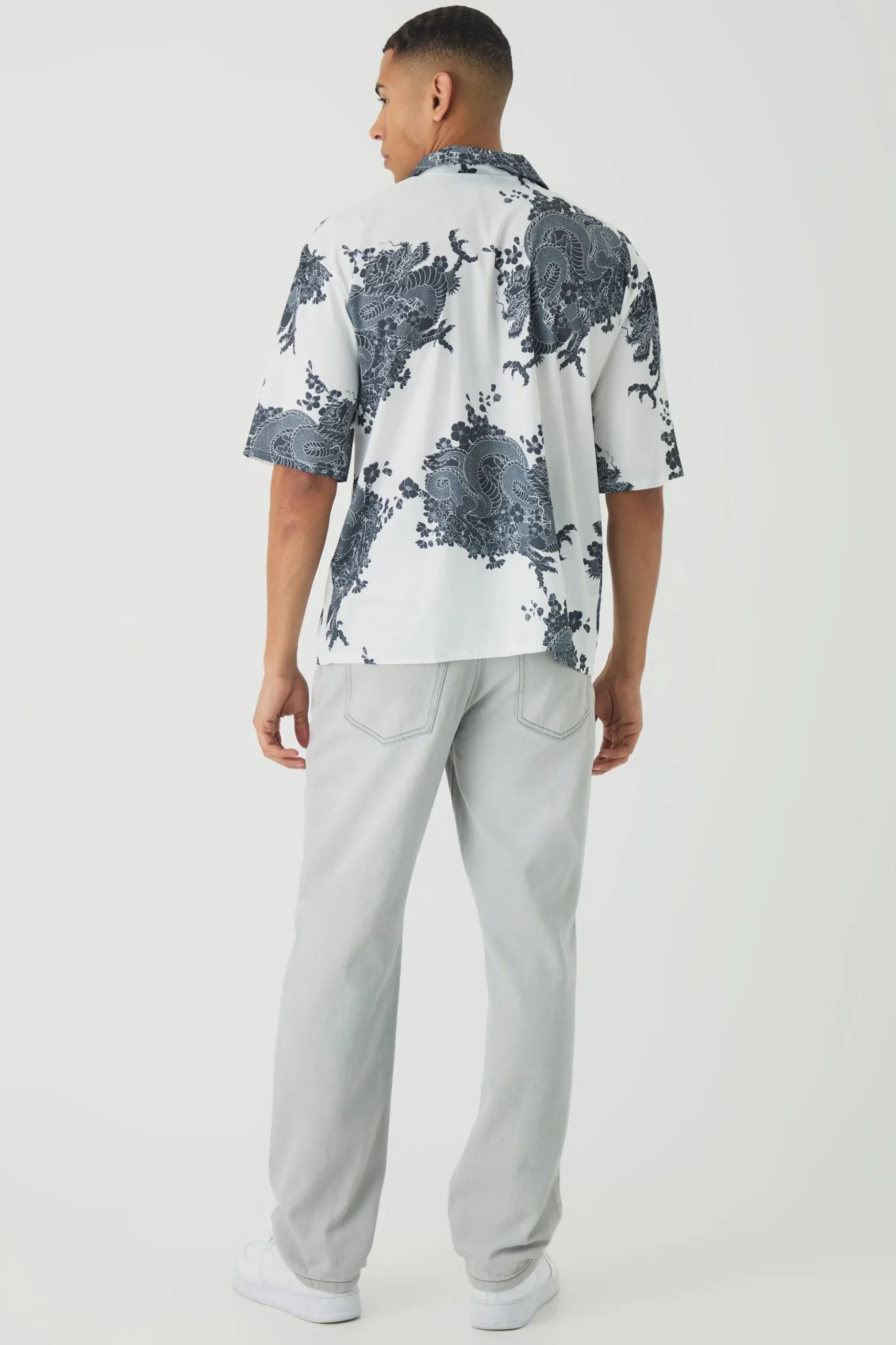 Oversized Printed Satin Revere Triangle Pocket Shirt | BoohooMAN UK