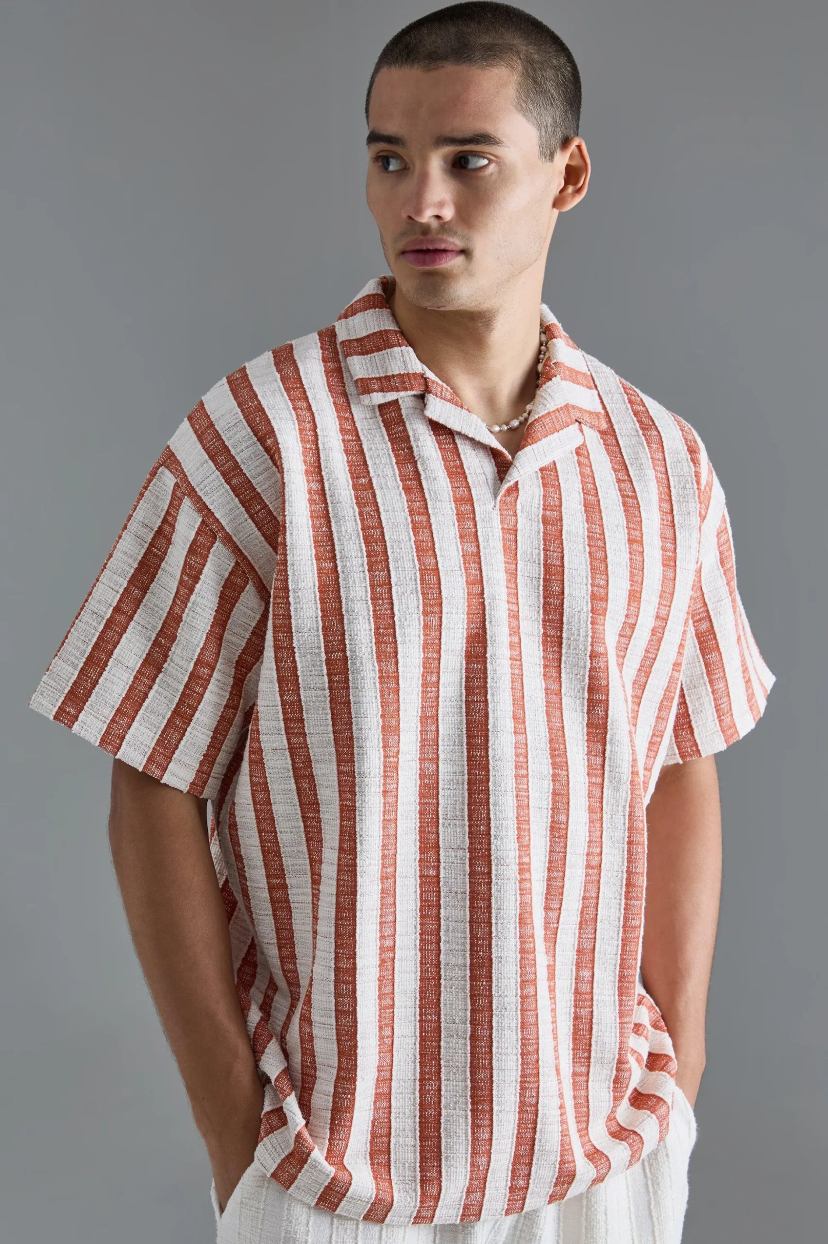 Oversized Revere Textured Stripe Polo | BoohooMAN UK