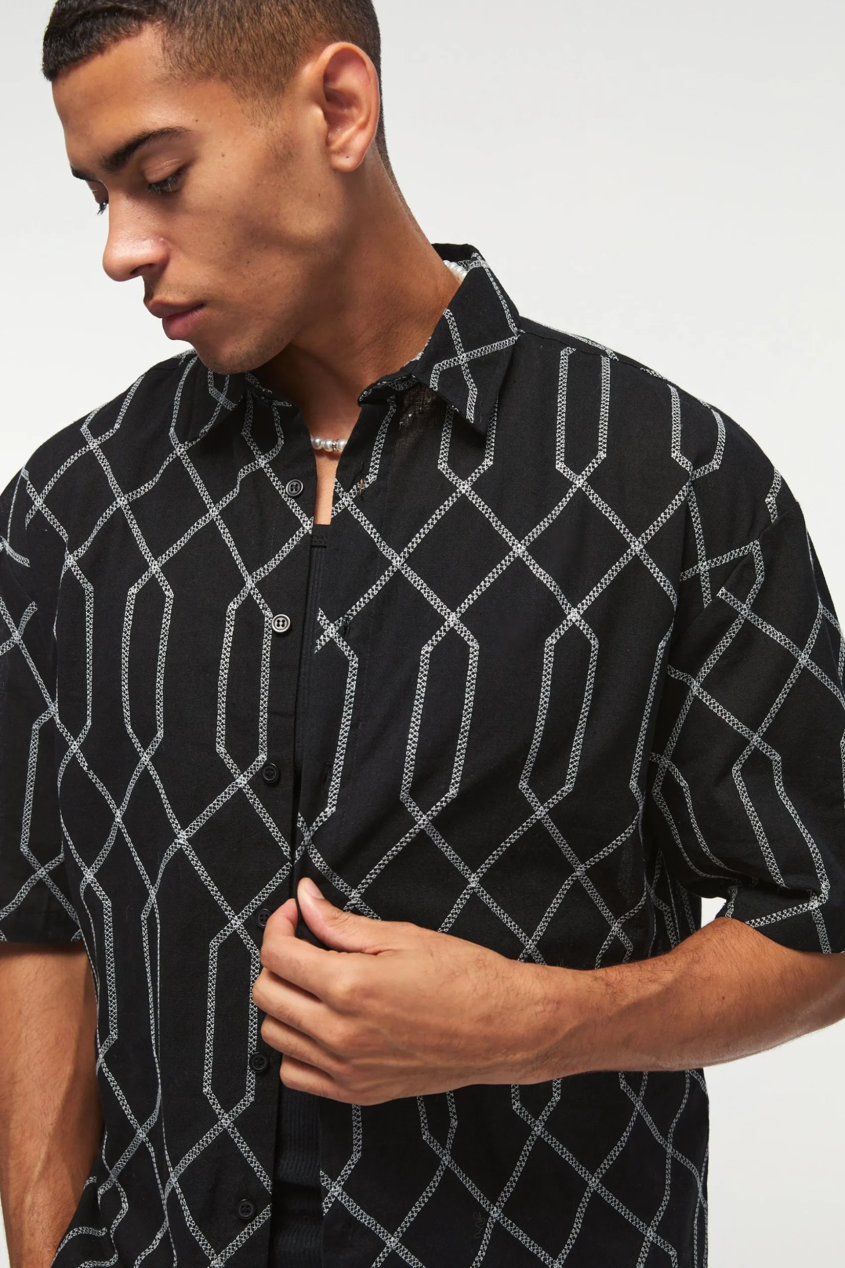 Oversized Short Sleeve Embroidered Boxy Shirt | BoohooMAN UK