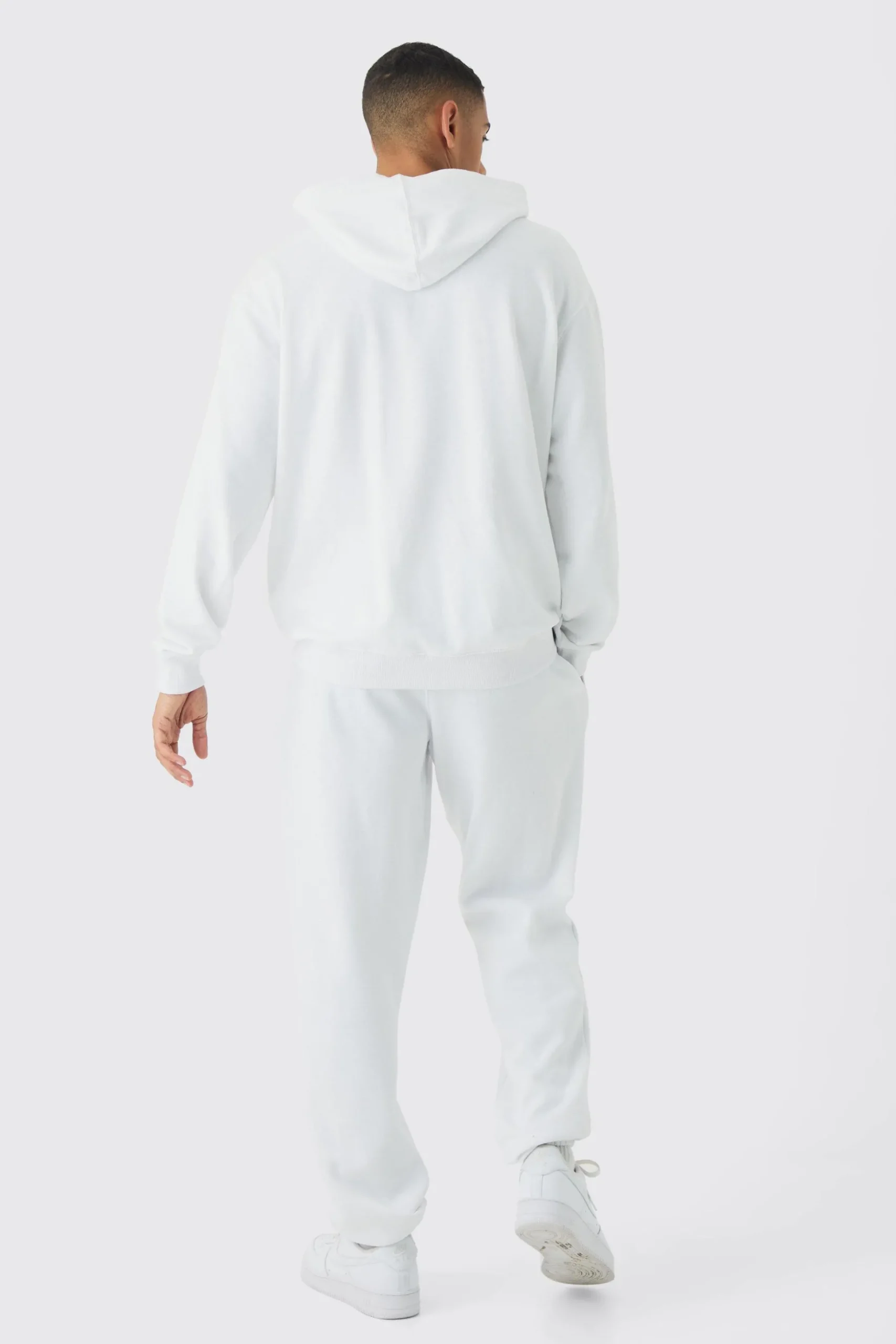 Oversized Skeleton Heart Graphic Tracksuit | BoohooMAN UK