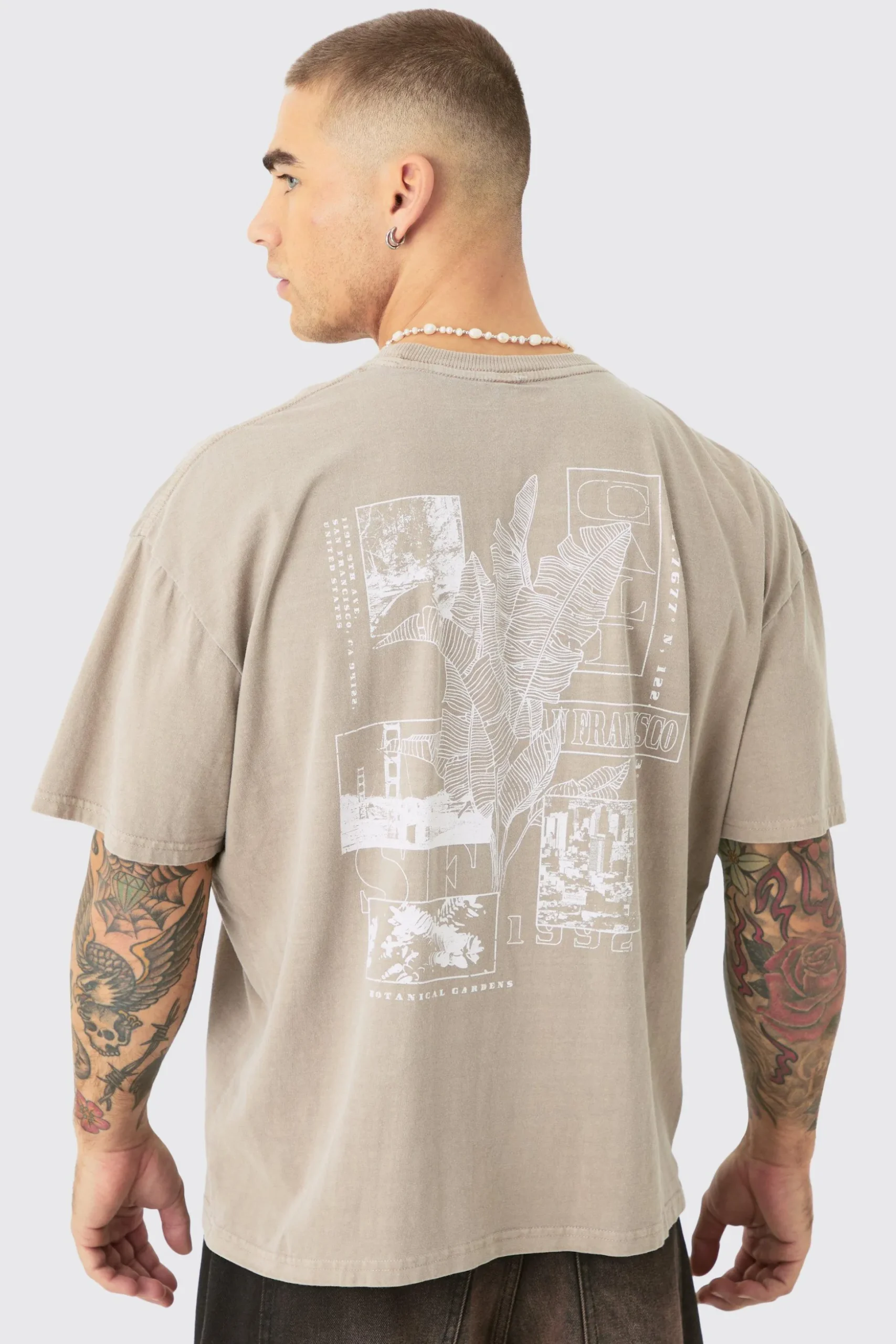 Oversized Wash Stencil Back Print T-shirt | BoohooMAN UK