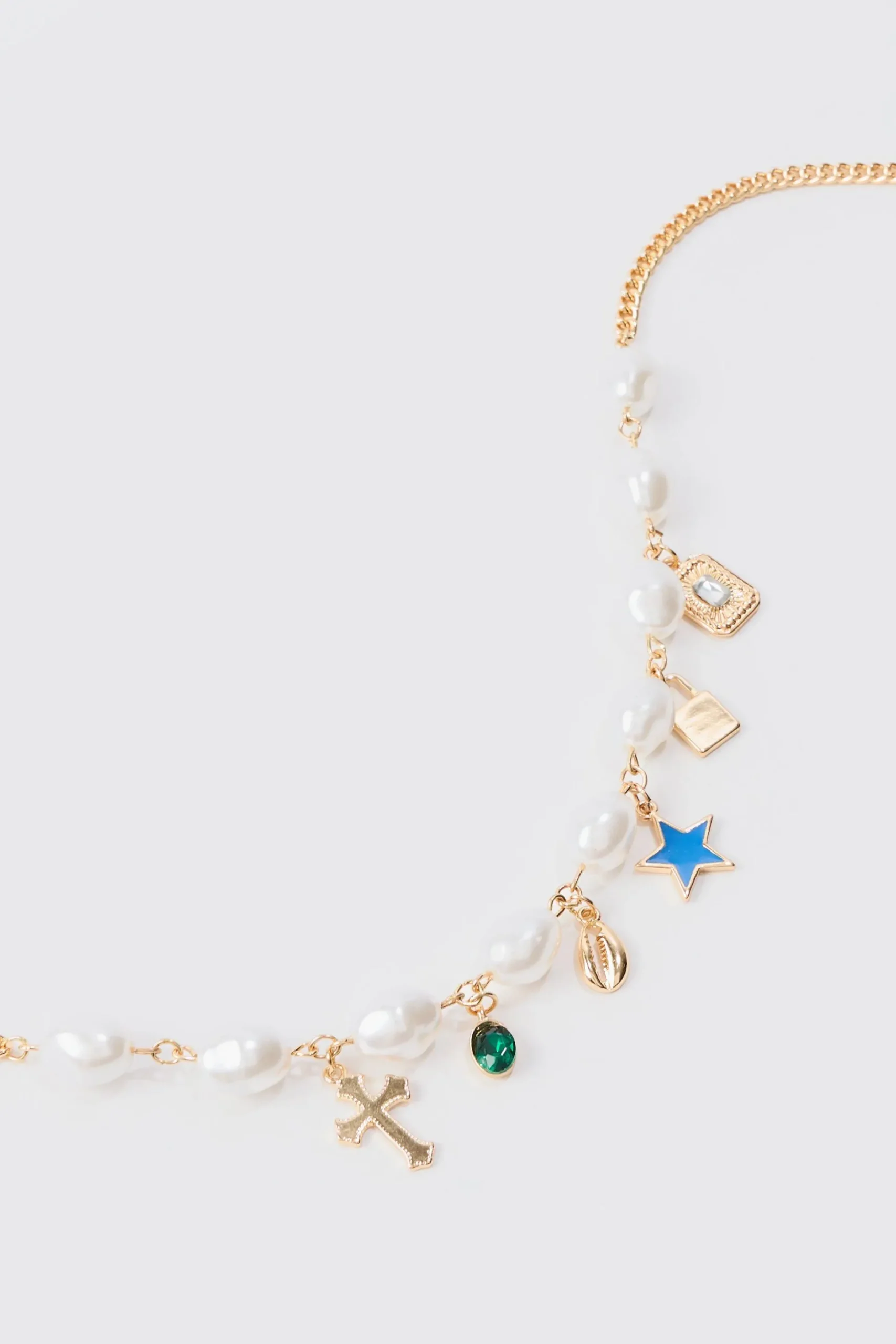 Pearl Chain And Mixed Pendant Necklace In Gold | BoohooMAN UK