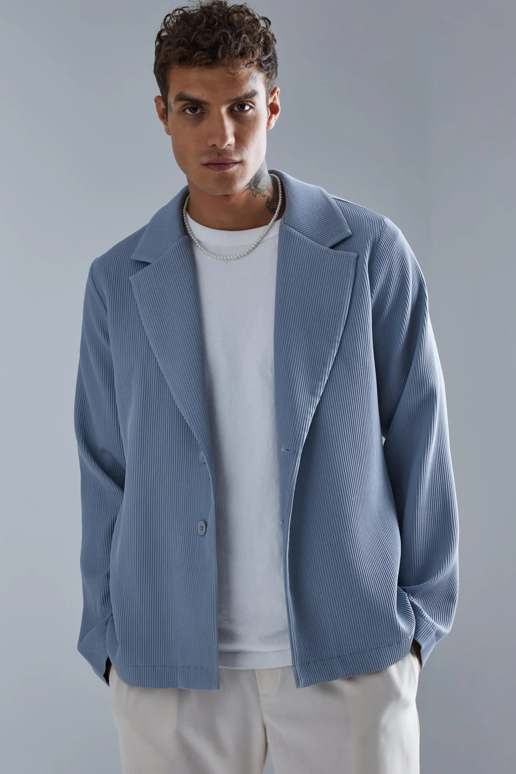 Pleated Slim Fit Smart Jacket | BoohooMAN UK