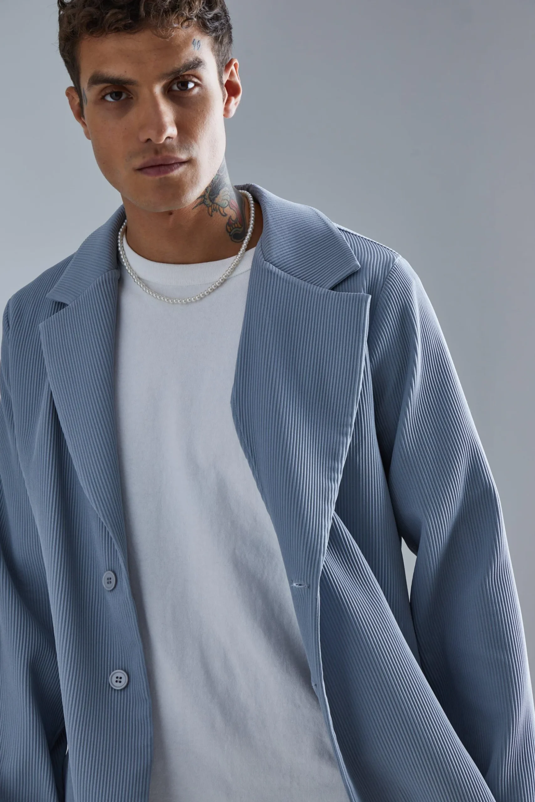 Pleated Slim Fit Smart Jacket | BoohooMAN UK