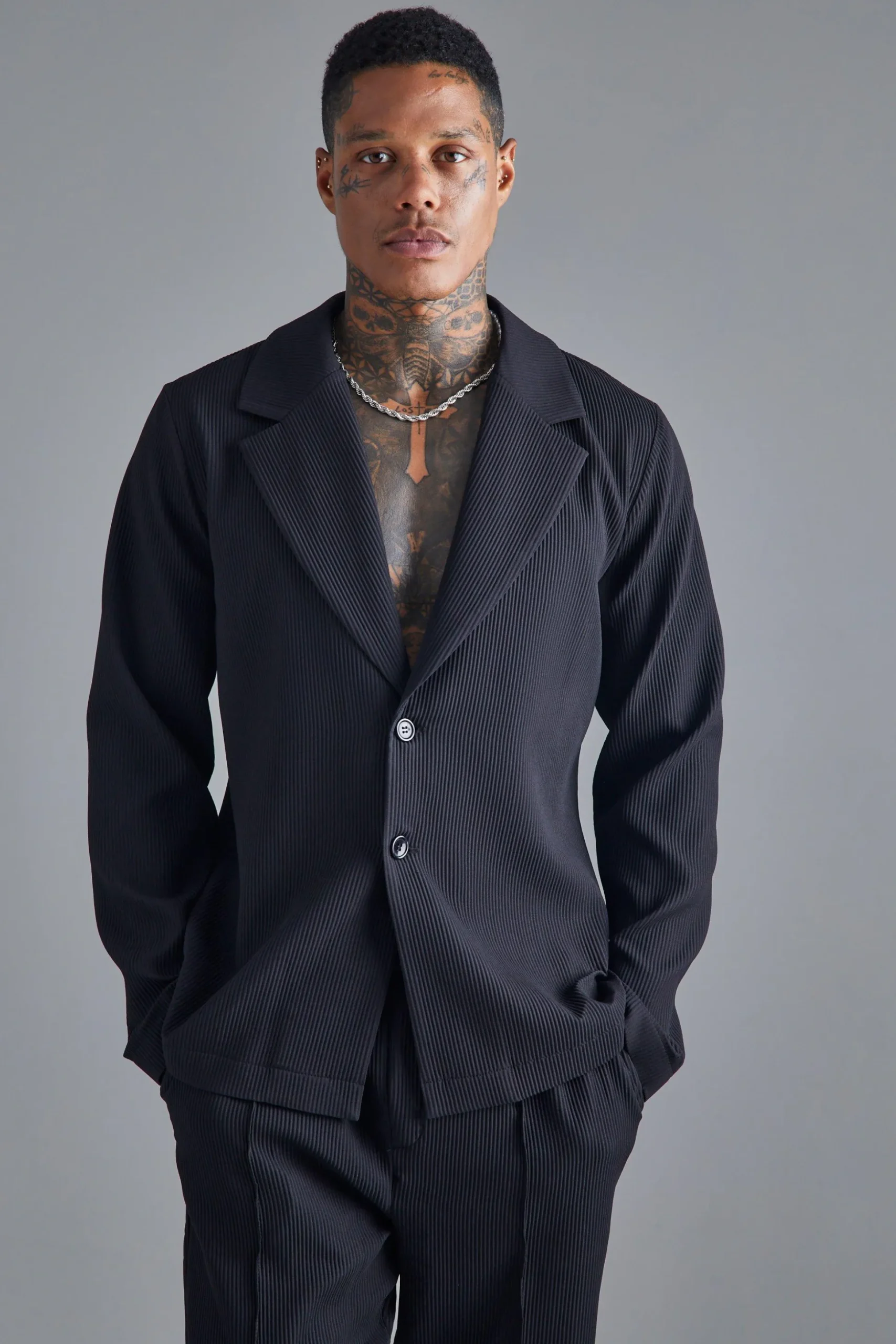 PLEATED SLIM FIT SUIT | BoohooMAN UK