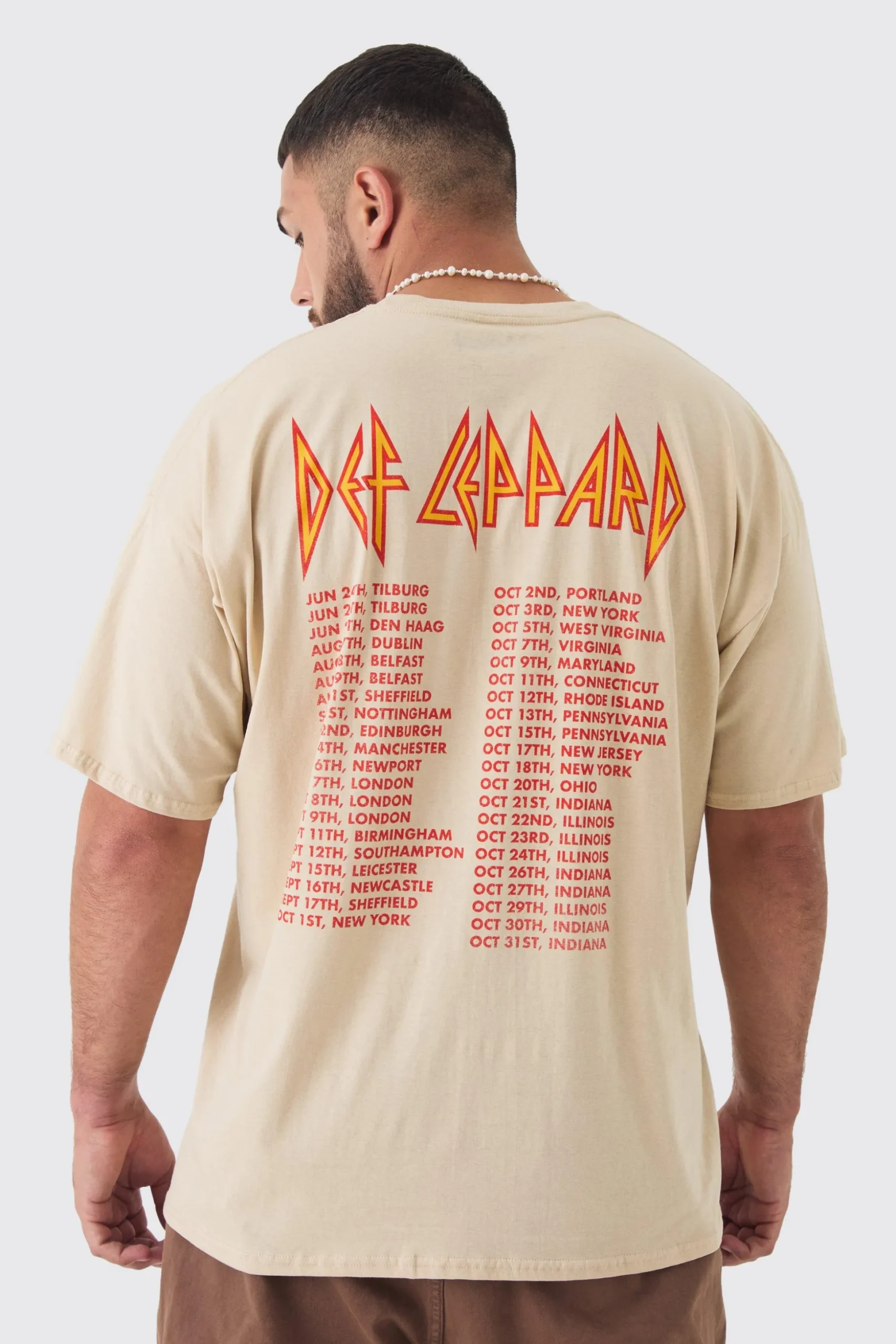 Plus Def Leppard License Tour Graphic T-shirt | BoohooMAN UK