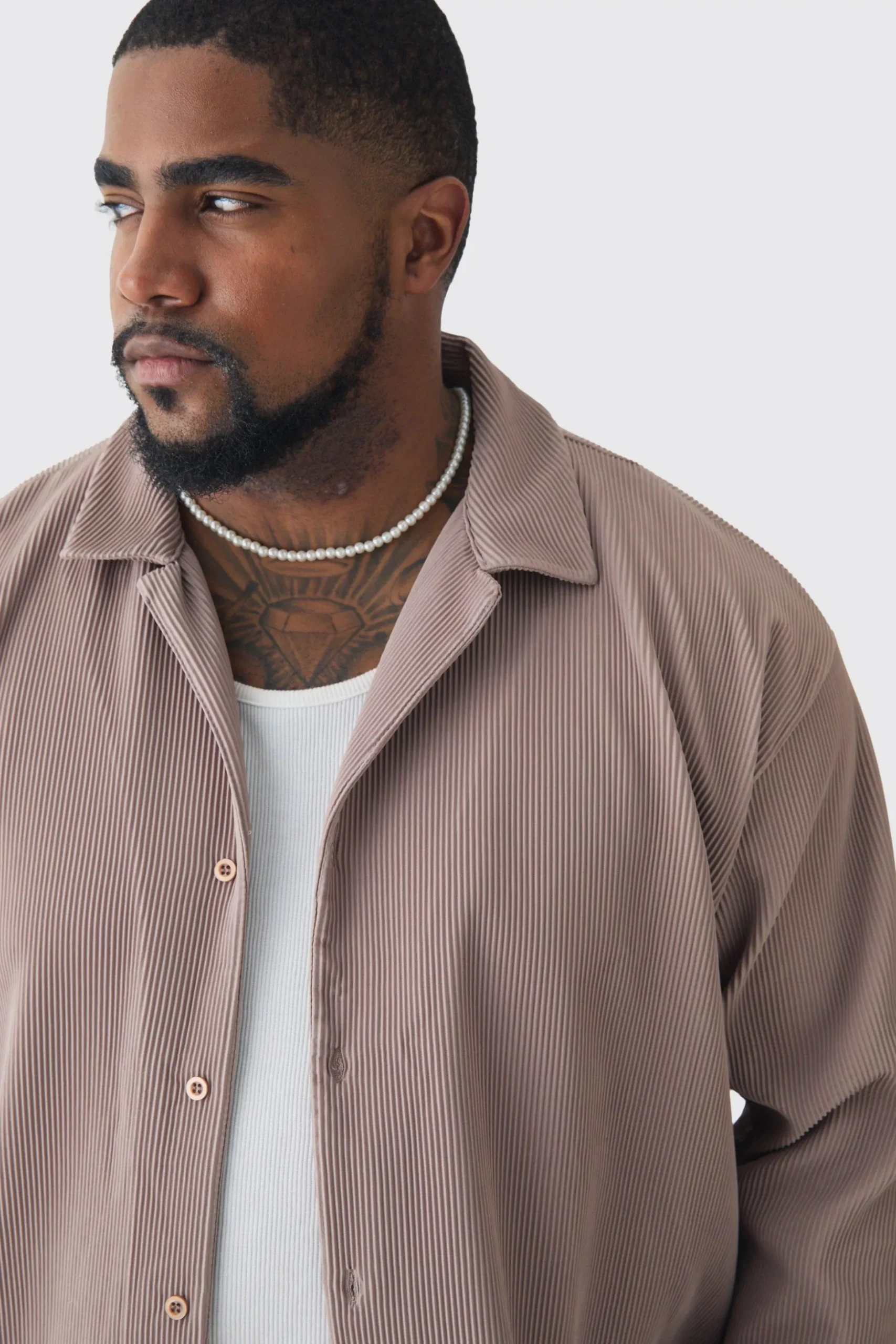 Plus Drop Revere Long Sleeve Pleated Shirt In Mocha | BoohooMAN UK