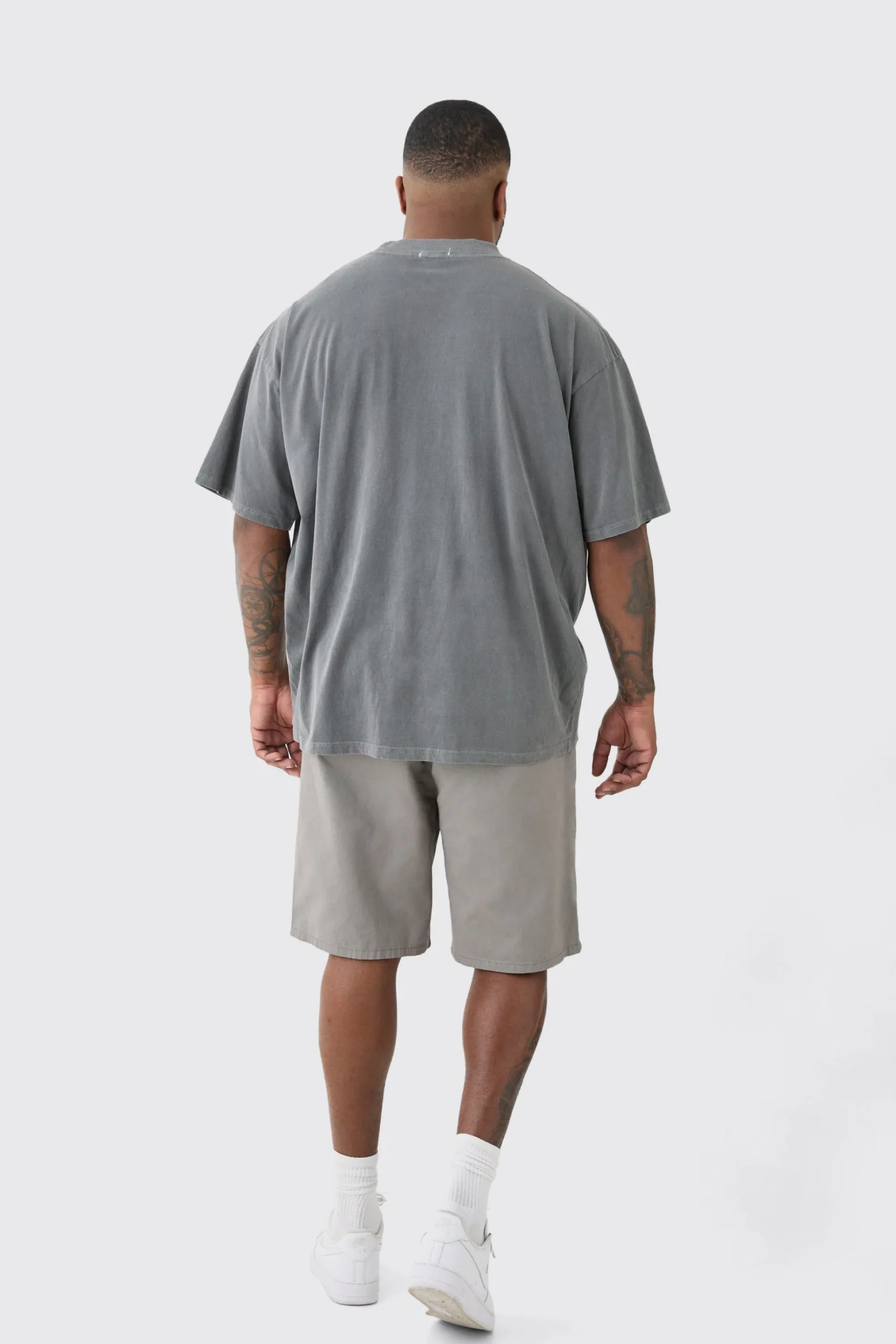 Plus Oversized Homme Cross T-shirt In Grey | BoohooMAN UK