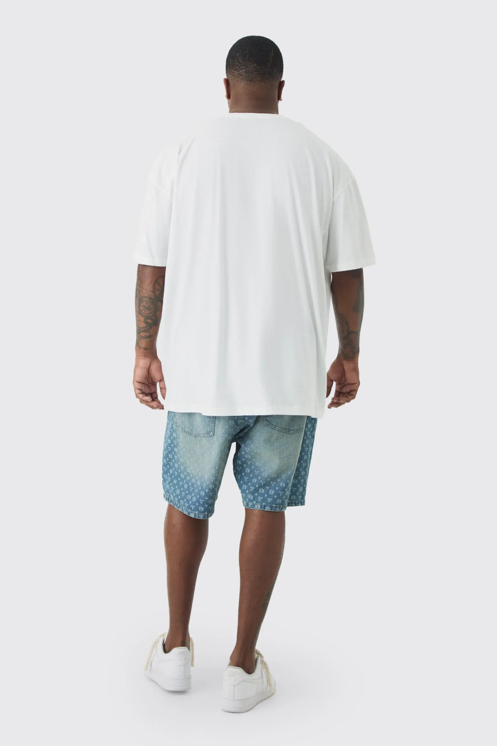 Plus Oversized Teddy Chest Print T-shirt | BoohooMAN UK