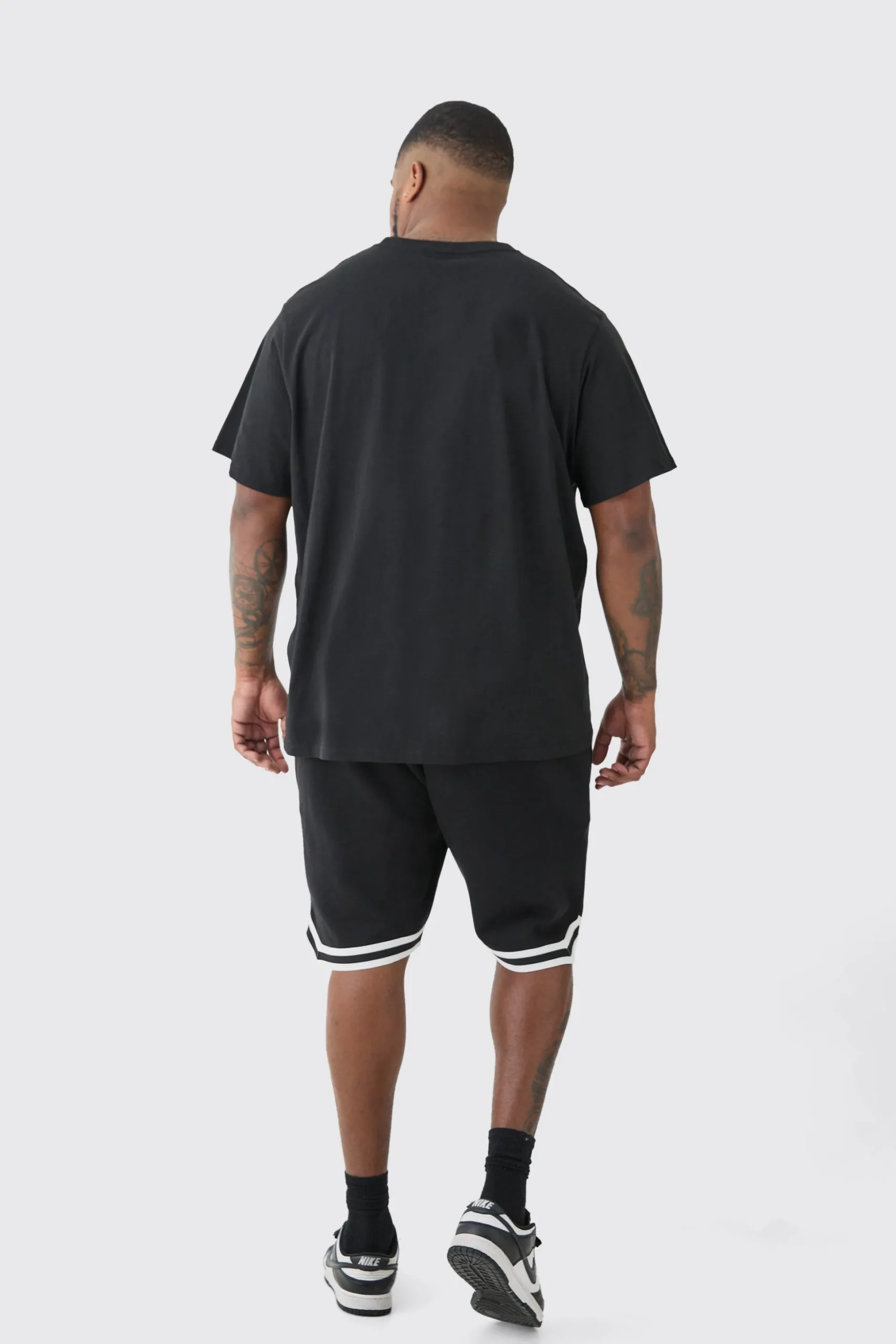 Plus Paris Toronto Print T-shirt | BoohooMAN UK