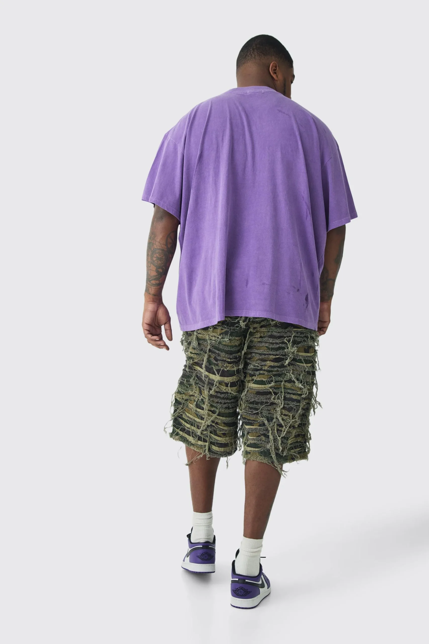 Plus Relaxed Heavily Distressed Camo Jort | BoohooMAN UK