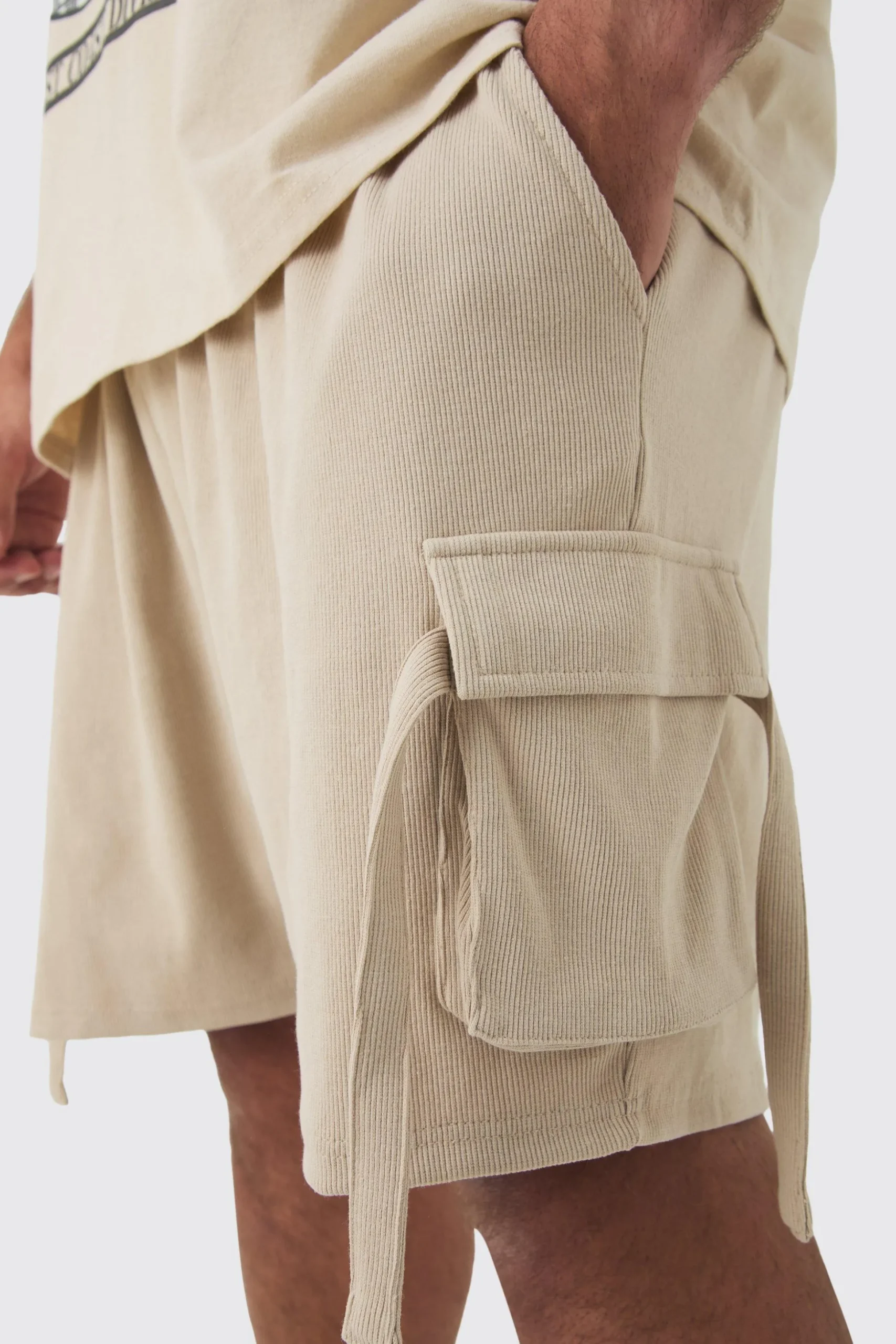 Plus Ribbed Relaxed Cargo Short In Taupe | BoohooMAN UK