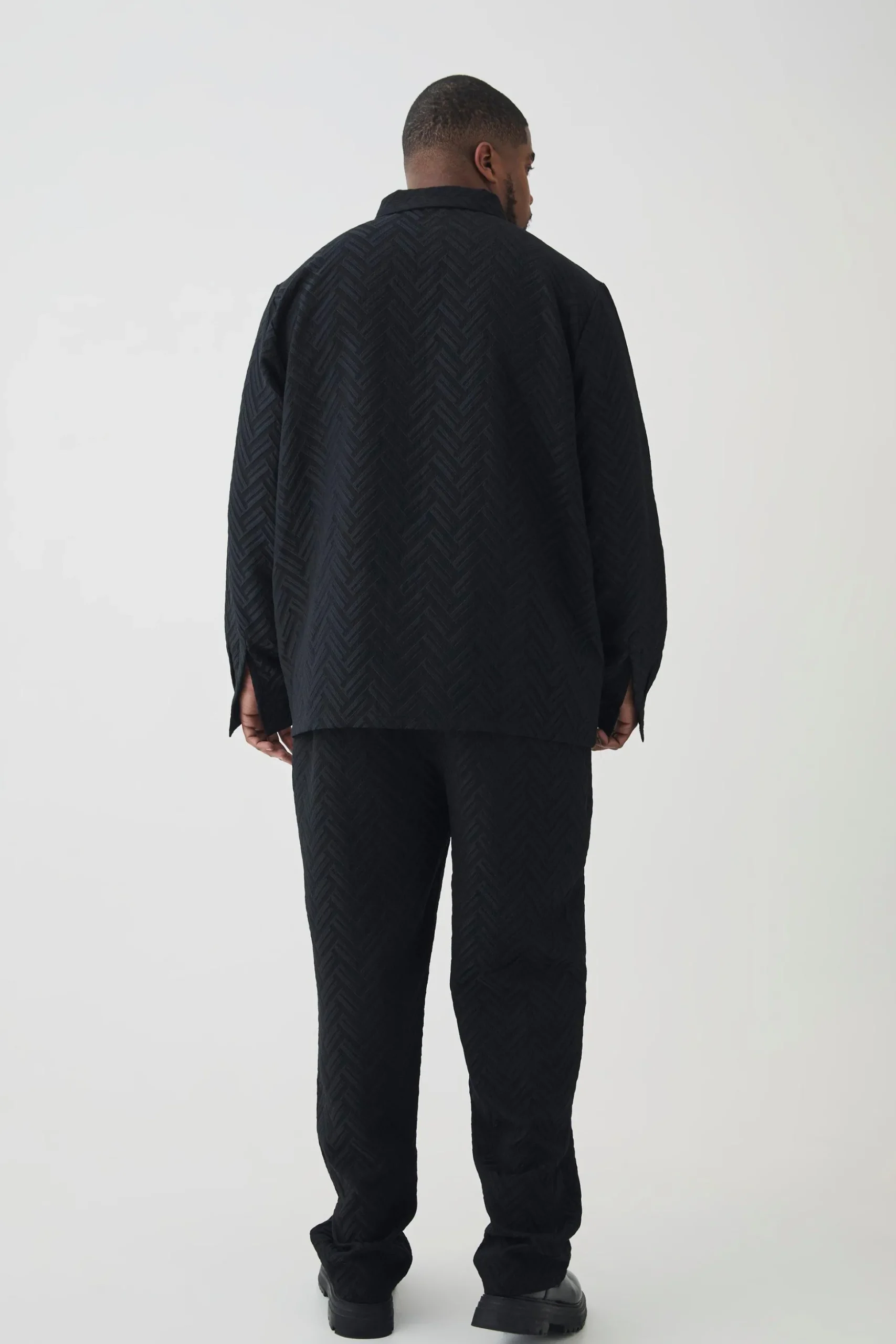 Plus Tonal Geo Smart Straight Trouser | BoohooMAN UK