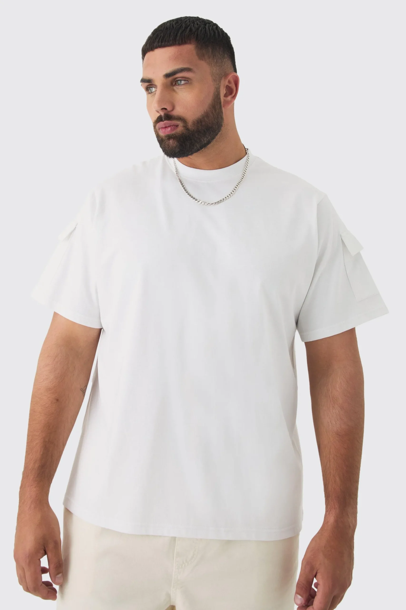 Plus Utility Pocket T-shirt | BoohooMAN UK