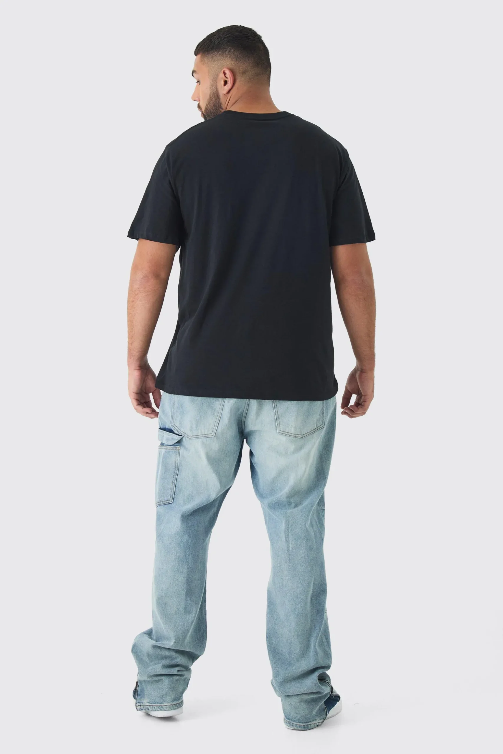 Plus Venom Licence Print Oversized T-shirt In Black | BoohooMAN UK