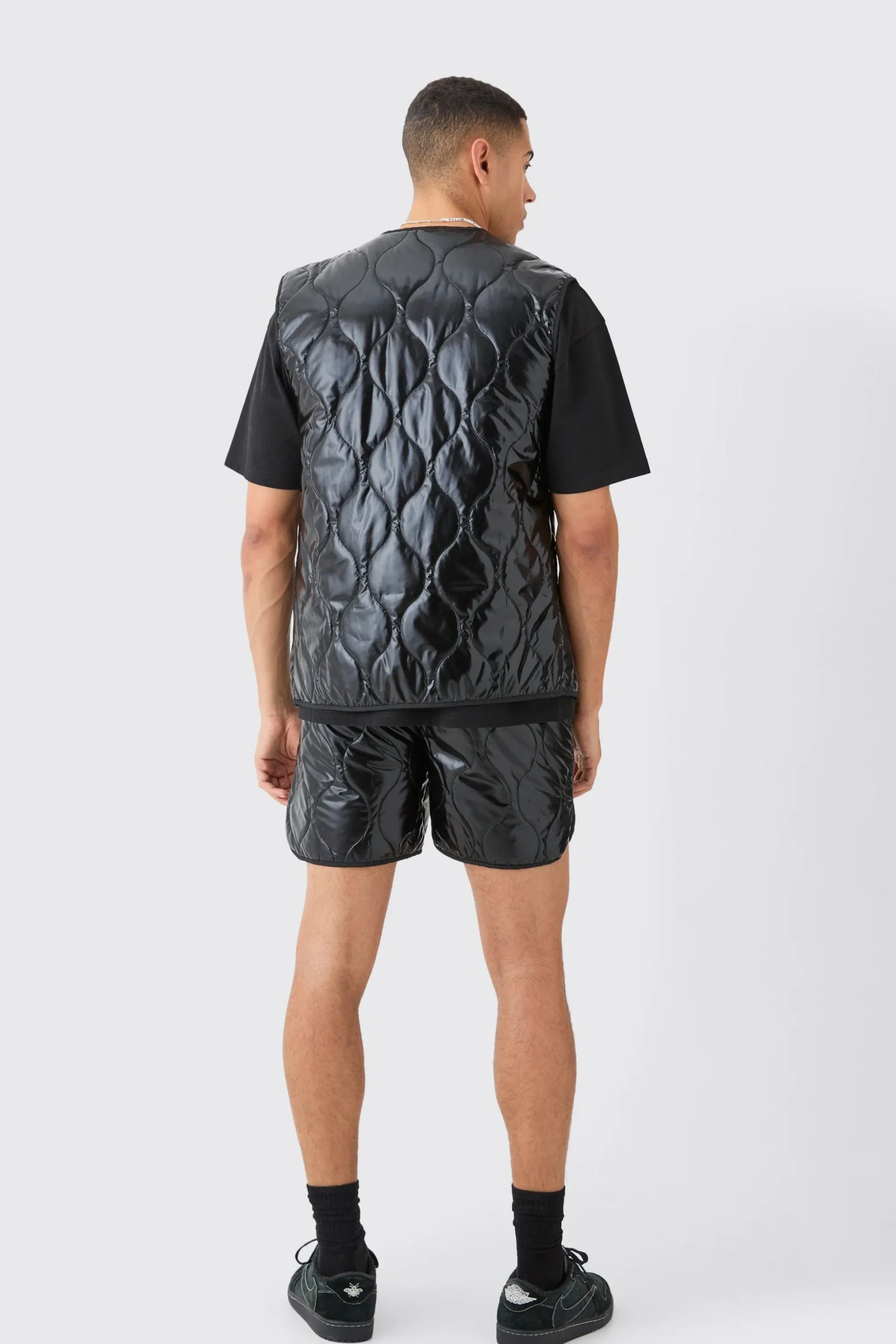 Quilted Vest And Short High Shine Set | BoohooMAN UK