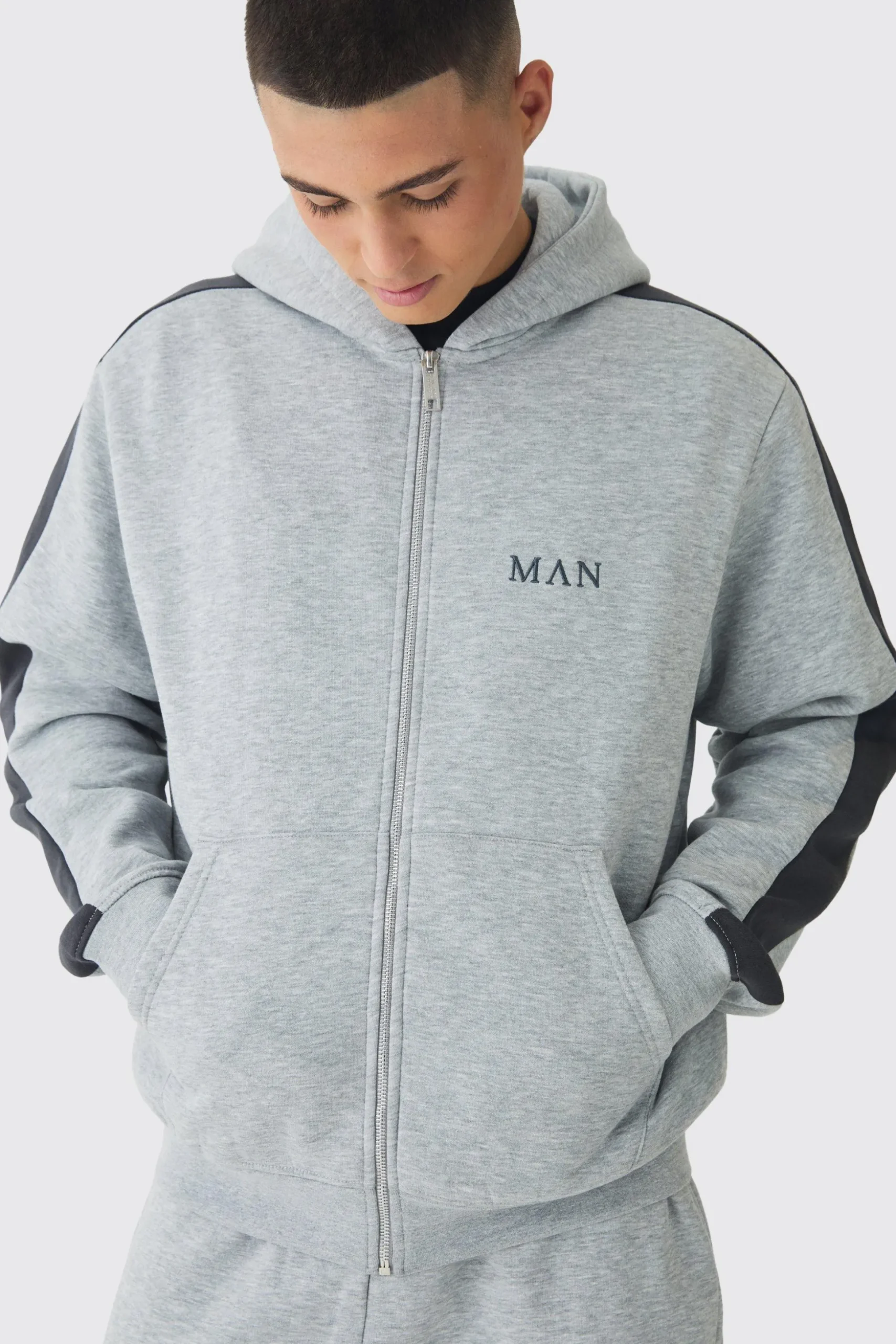 Regular Fit Colour Block Cargo Pocket Zip Through Hooded Tracksuit | BoohooMAN UK
