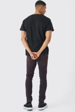 Regular Fit New York Script Graphic T-Shirt | BoohooMAN UK