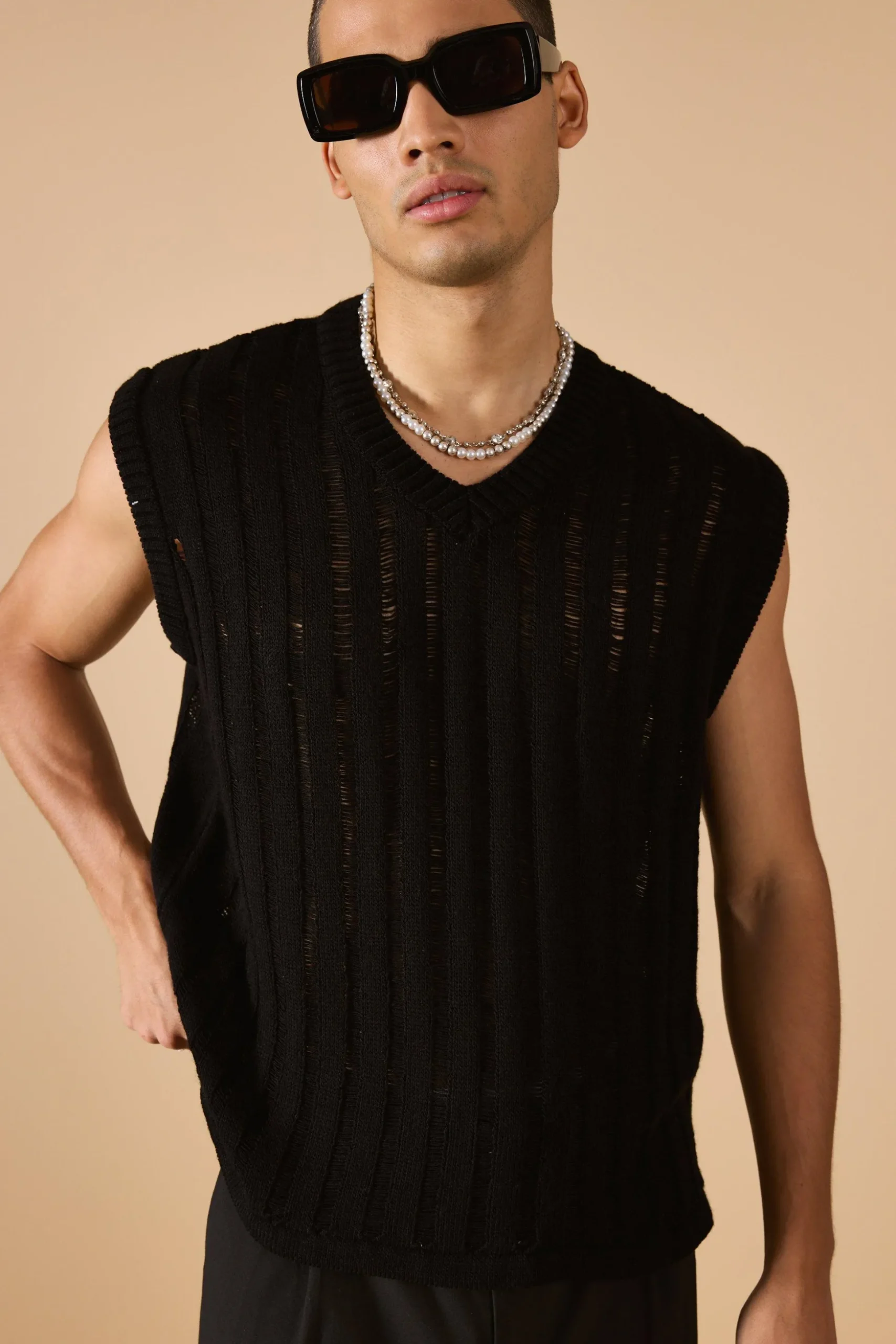 Regular Fit Open Stitch Vest In Black | BoohooMAN UK