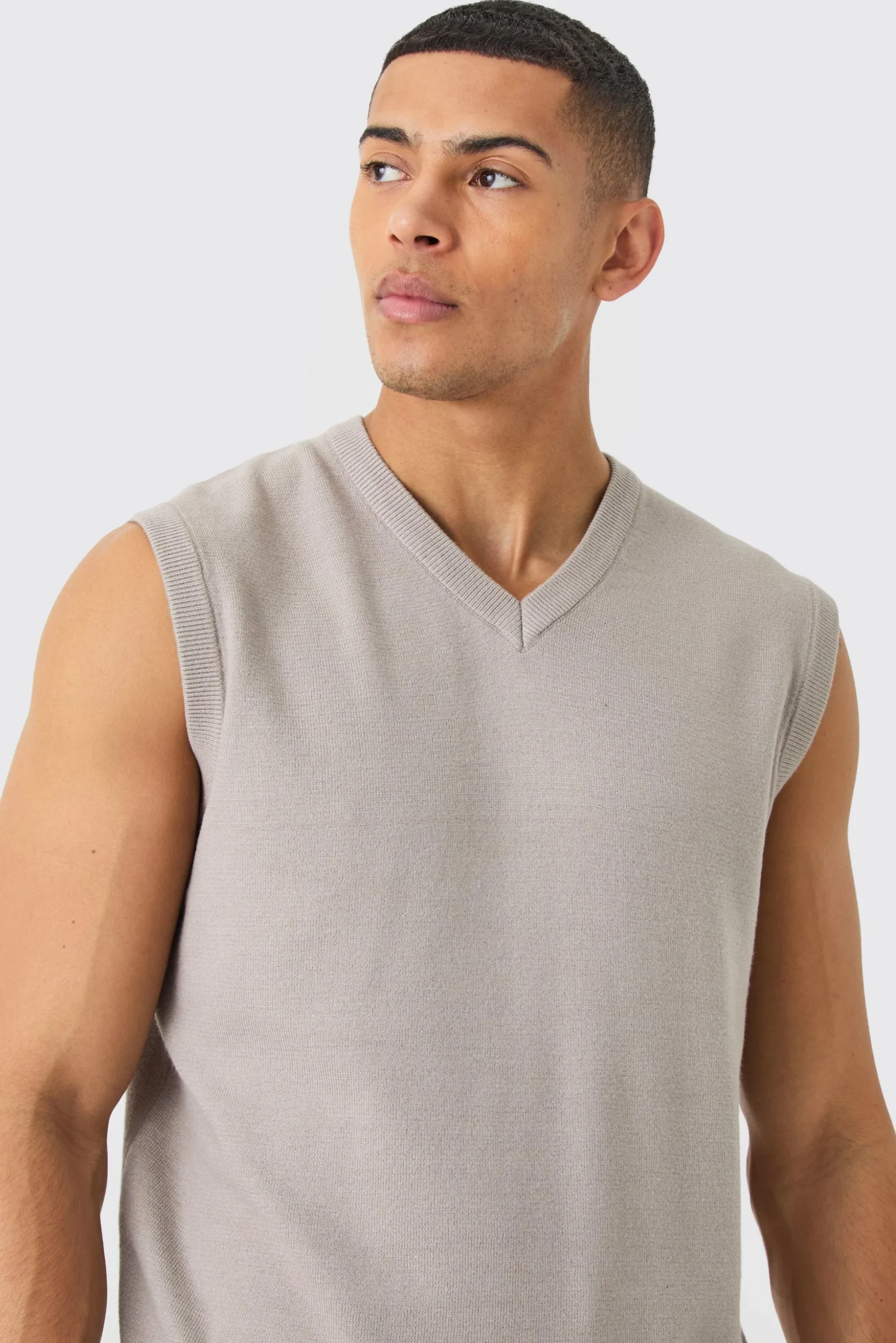 Regular Fit V Neck Knitted Vest | BoohooMAN UK
