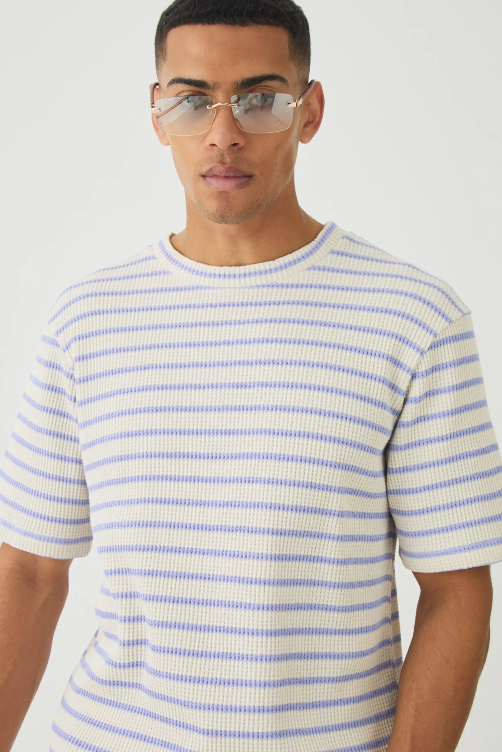 Regular Fit Waffle Stripe T-shirt & Shorts Set | BoohooMAN UK