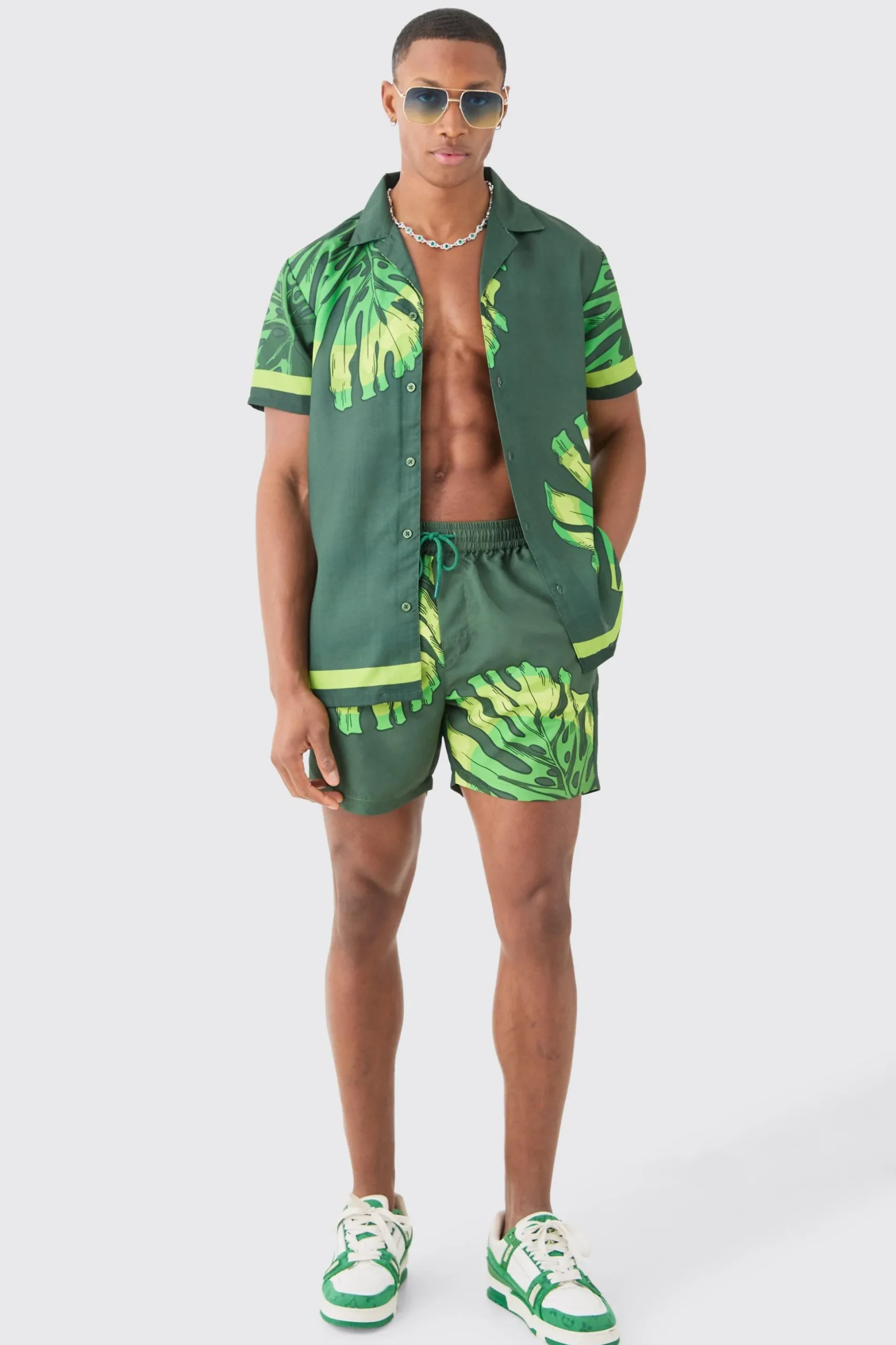 Regular Leaf Shirt & Swim Short Set | BoohooMAN UK