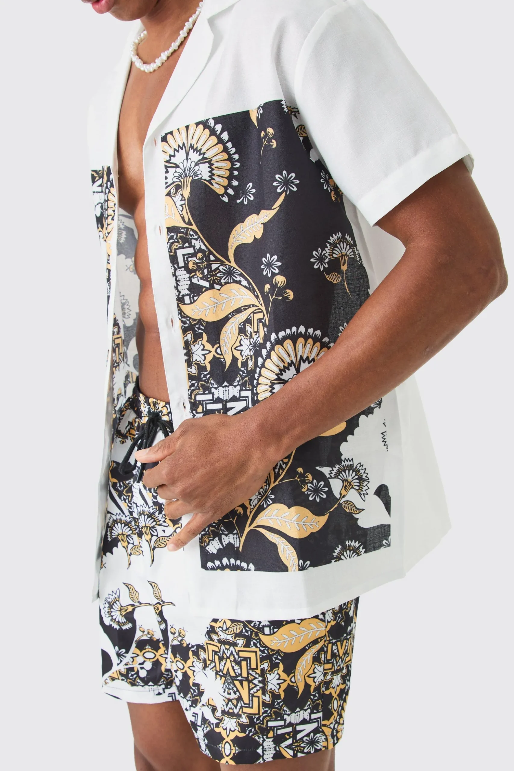 Regular Printed Shirt And Swim Short Set | BoohooMAN UK