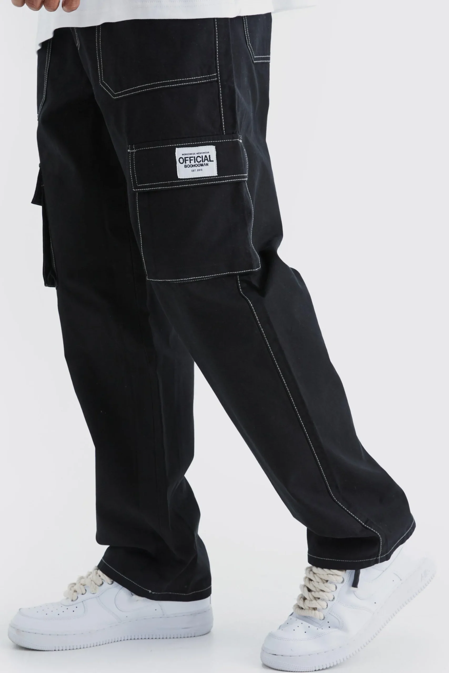 Relaxed Contrast Stitch Cargo Trouser With Woven Tab | BoohooMAN UK