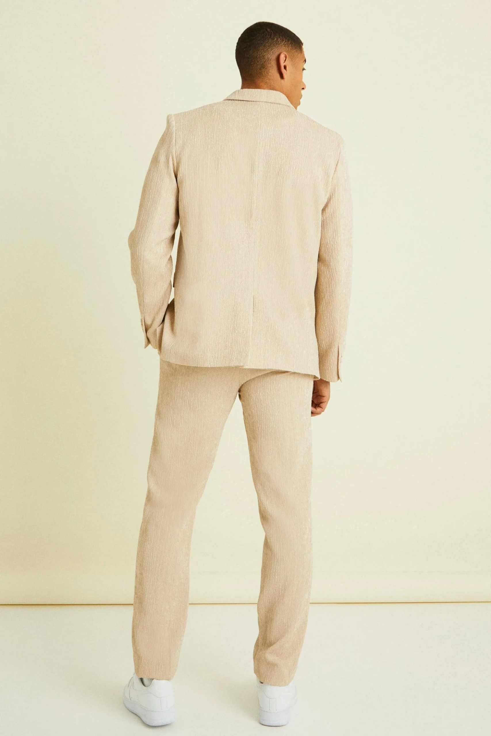 Relaxed Crinkle Wrap Suit | BoohooMAN UK