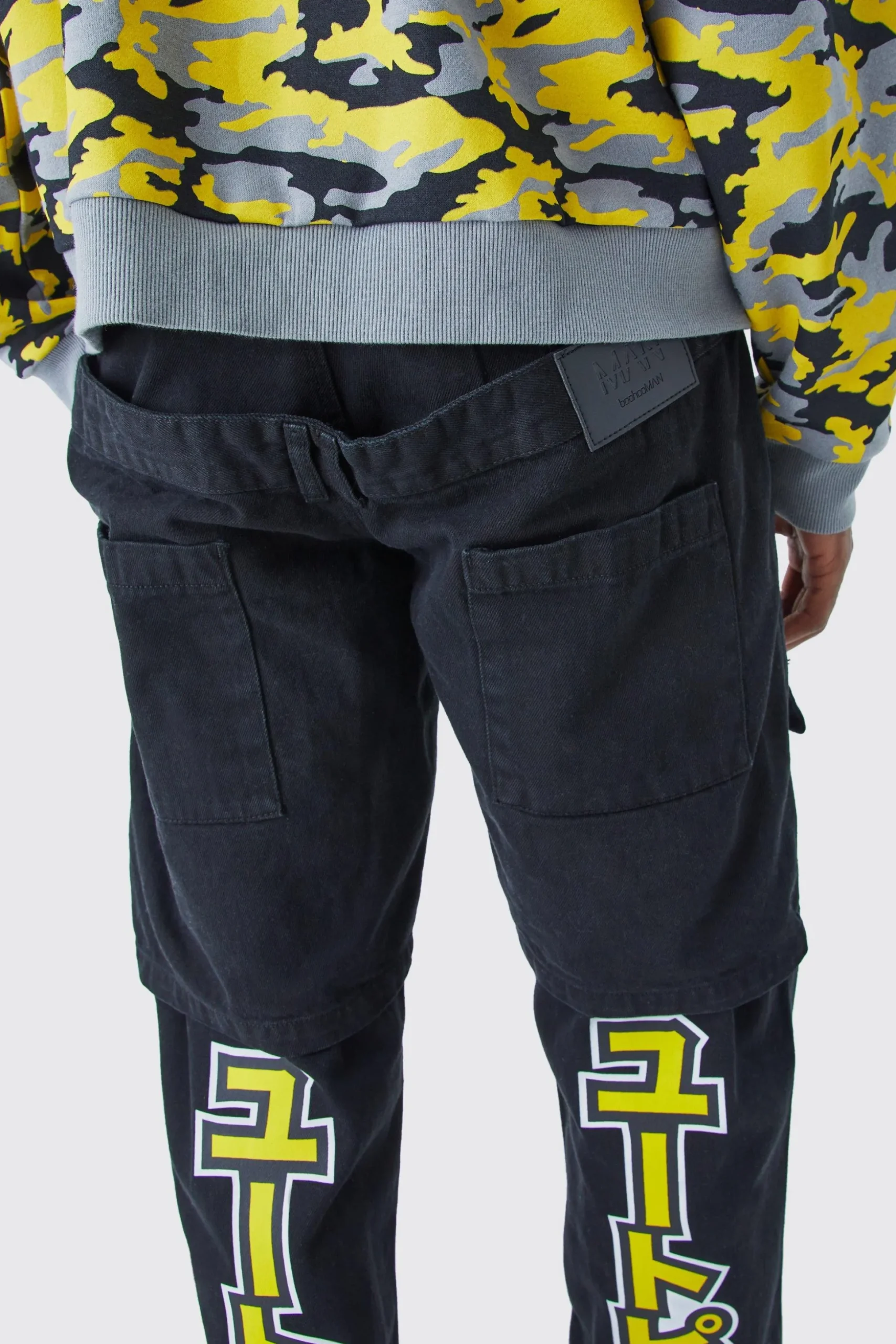 Relaxed Crotch And Leg Print Cargo Trouser | BoohooMAN UK
