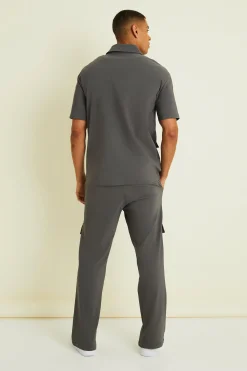 Relaxed Elasticated Waist Cargo Trouser | BoohooMAN UK