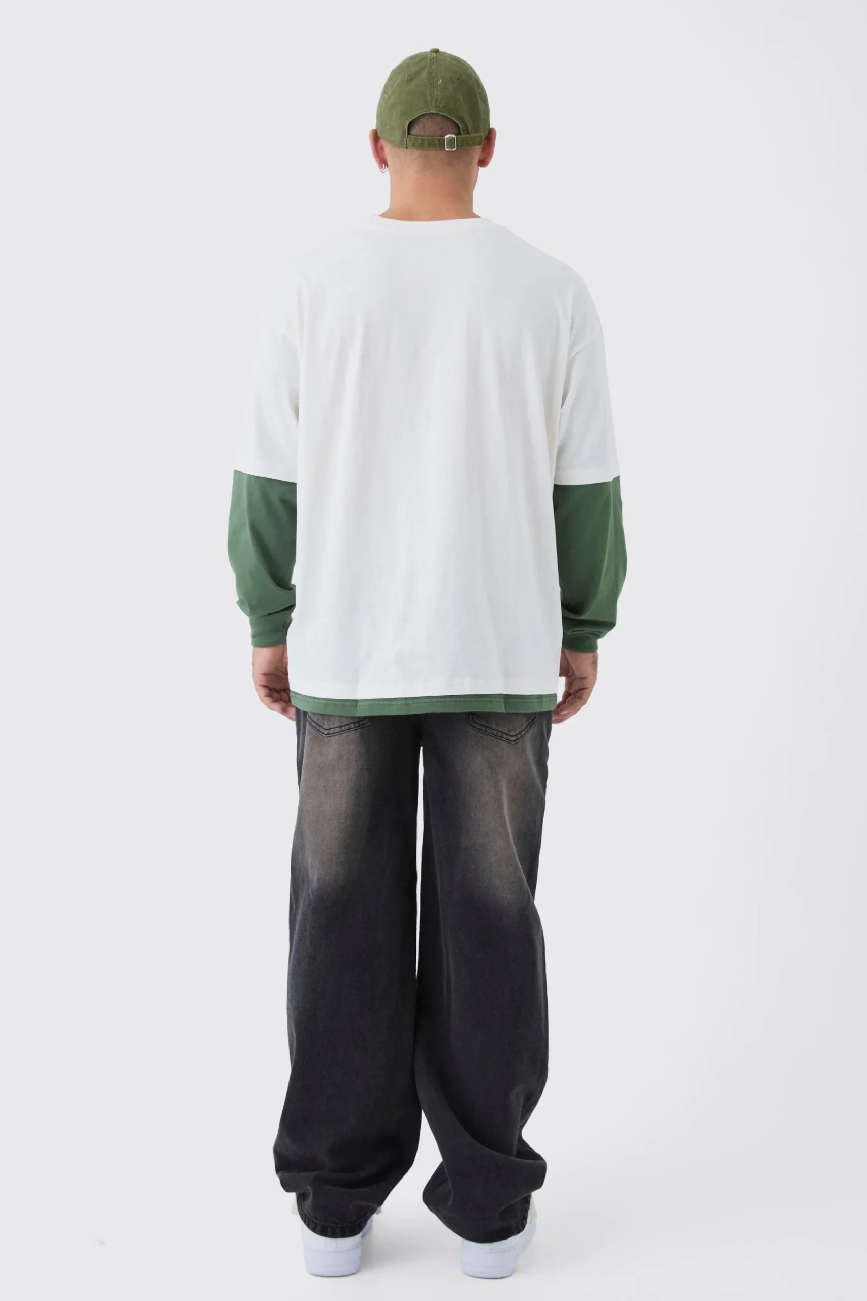 Relaxed Fit Brown Washed Jeans | BoohooMAN UK