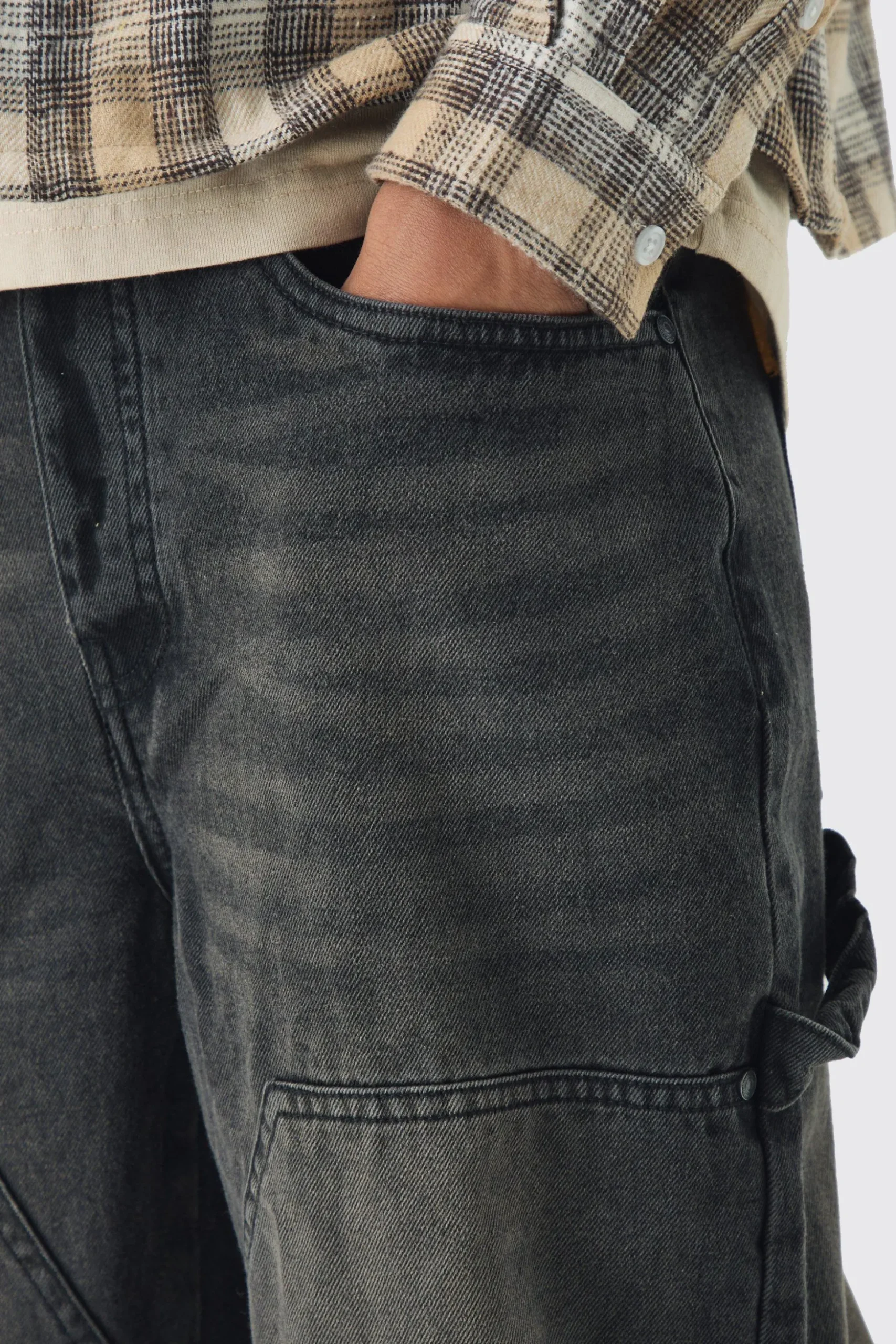 Relaxed Fit Carpenter Jeans With Split Hem | BoohooMAN UK