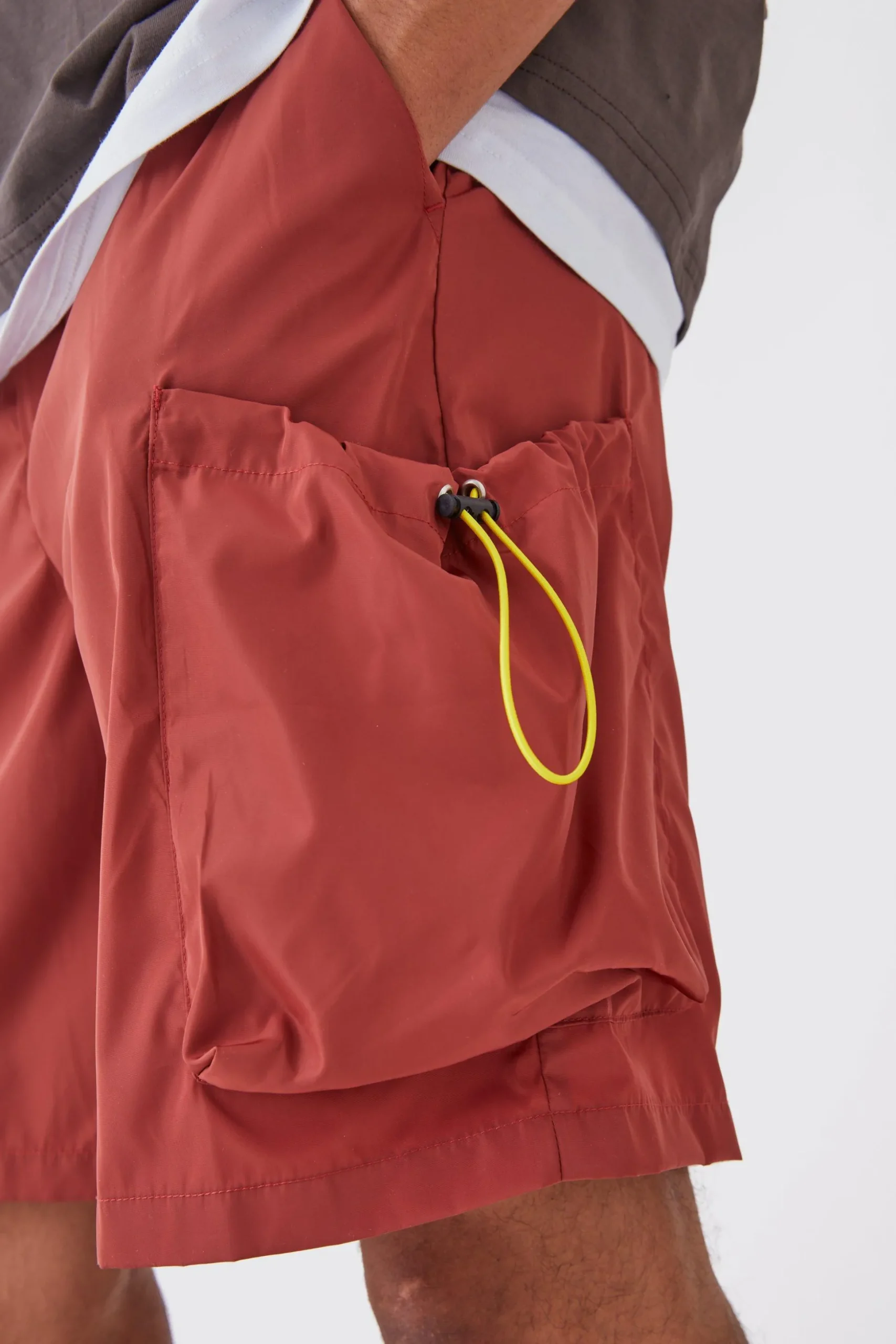 Relaxed Fit Elasticated Waist Nylon Cargo Shorts | BoohooMAN UK