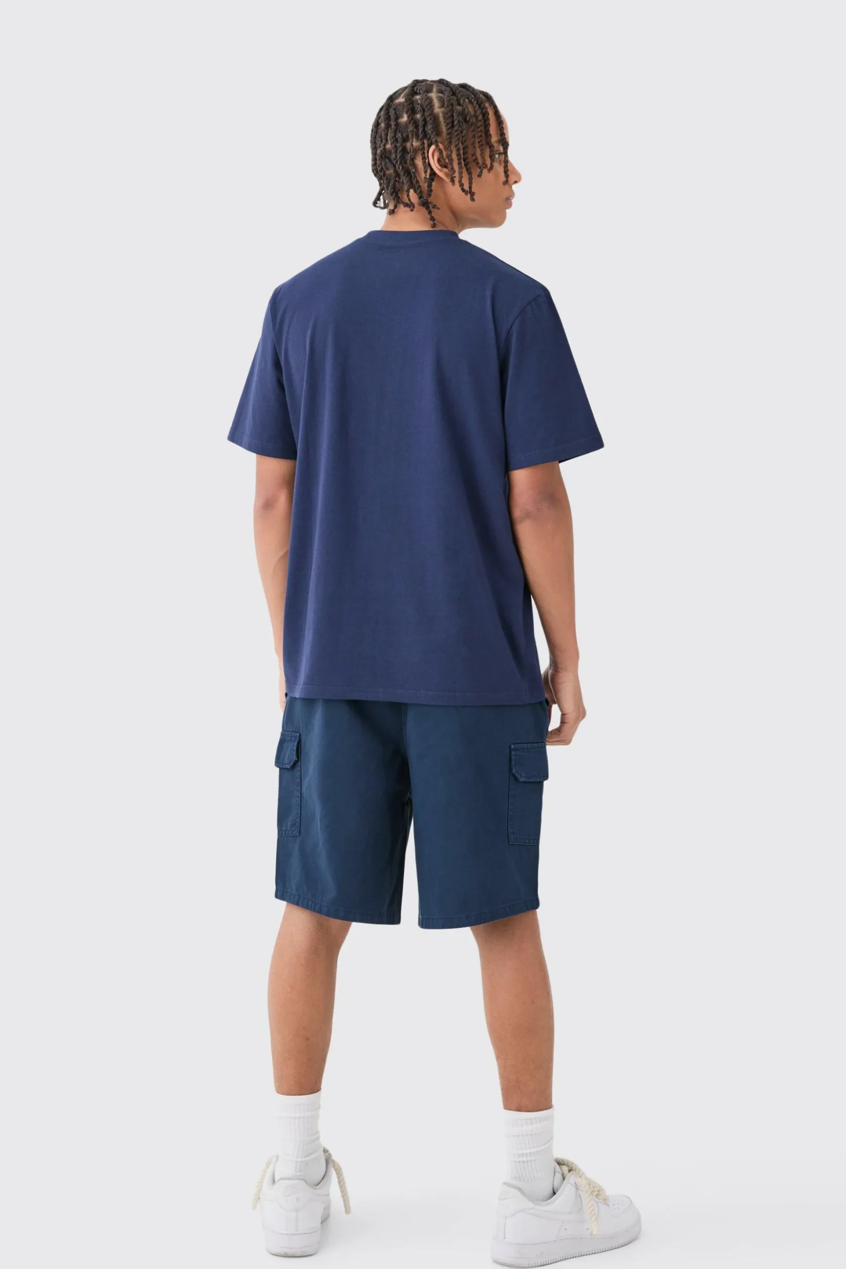 Relaxed Fit Elasticated Waist Cargo Shorts | BoohooMAN UK