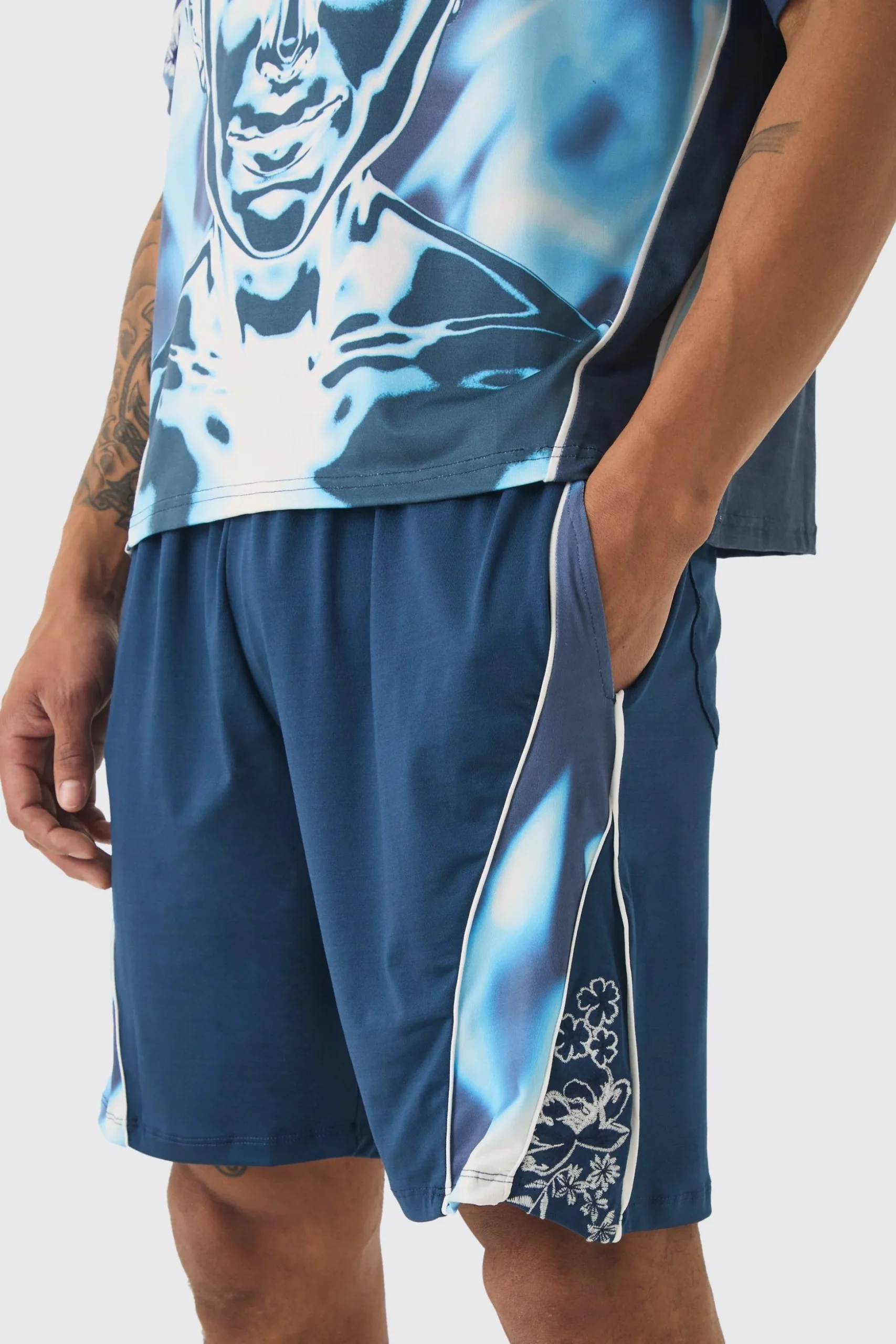 Relaxed FIt Floral Printed Football Short | BoohooMAN UK