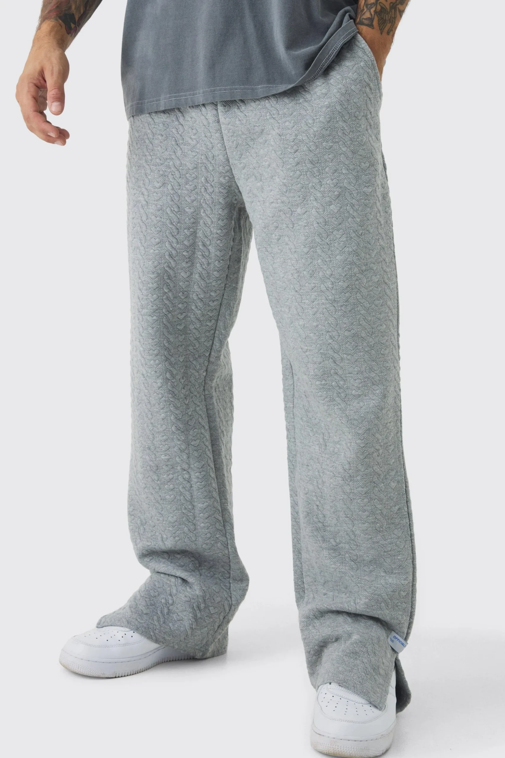 Relaxed Fit Herringbone Split Hem Woven Tab Jogger | BoohooMAN UK