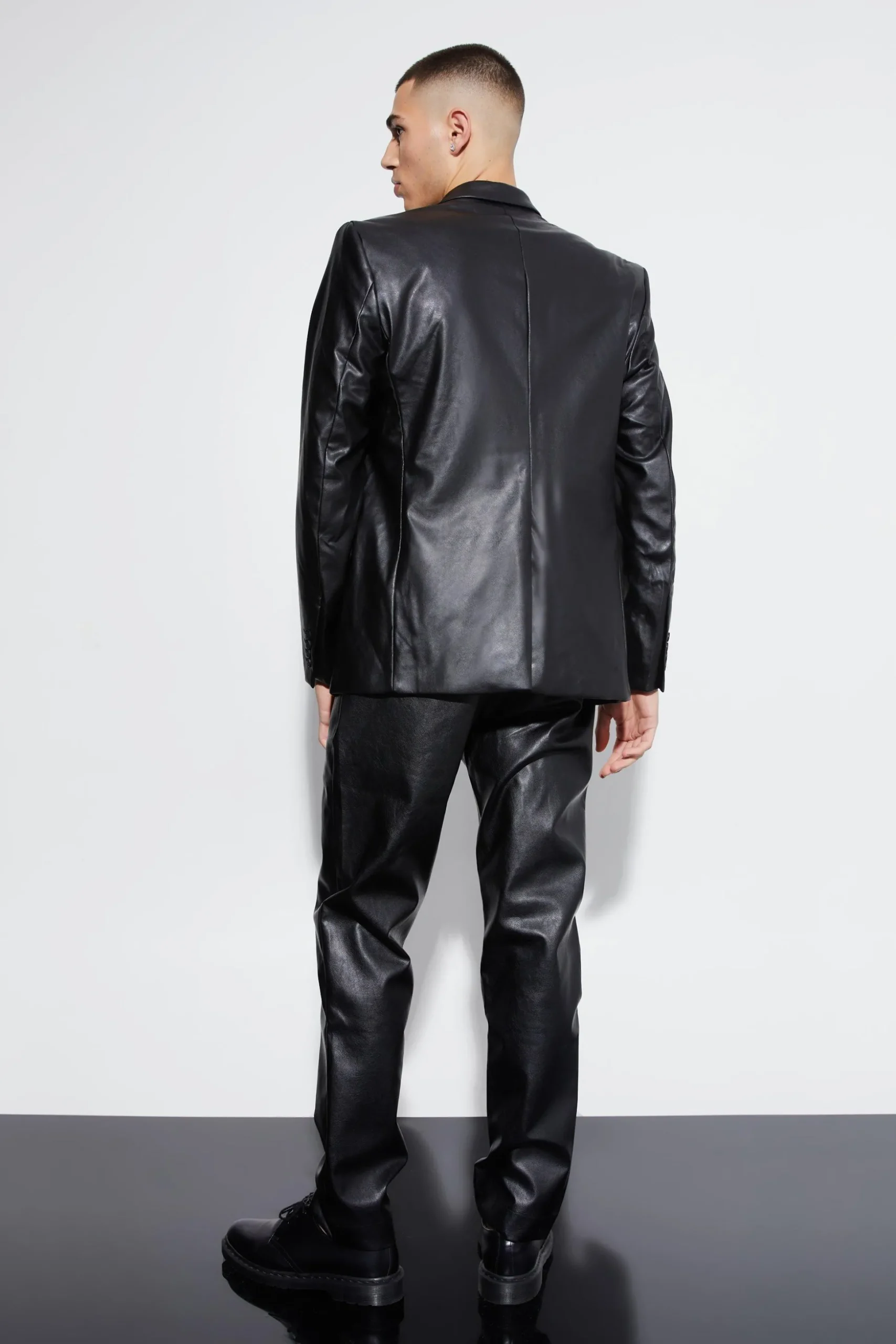 Relaxed Fit Pu Suit Jacket | BoohooMAN UK