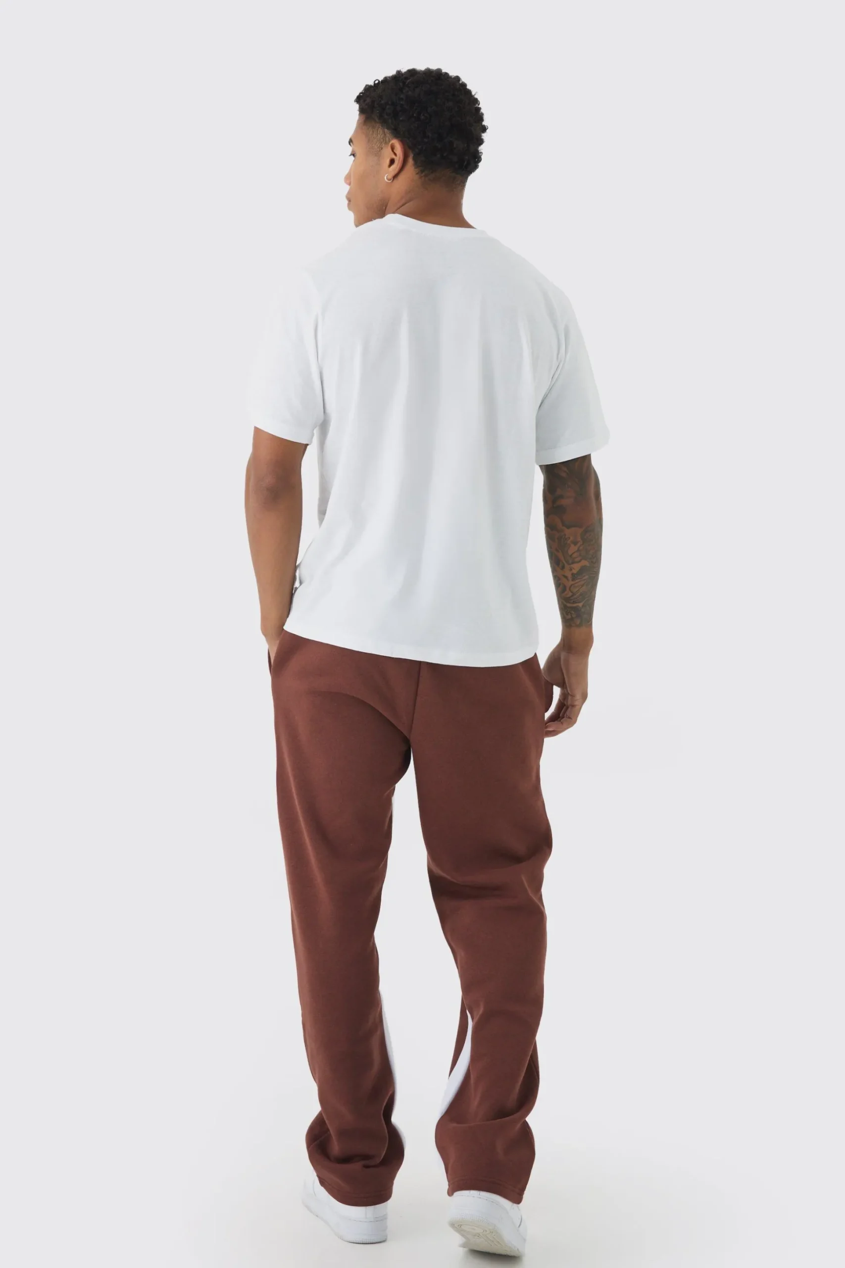 Relaxed Gothic Homme Cross Gusset Jogger | BoohooMAN UK