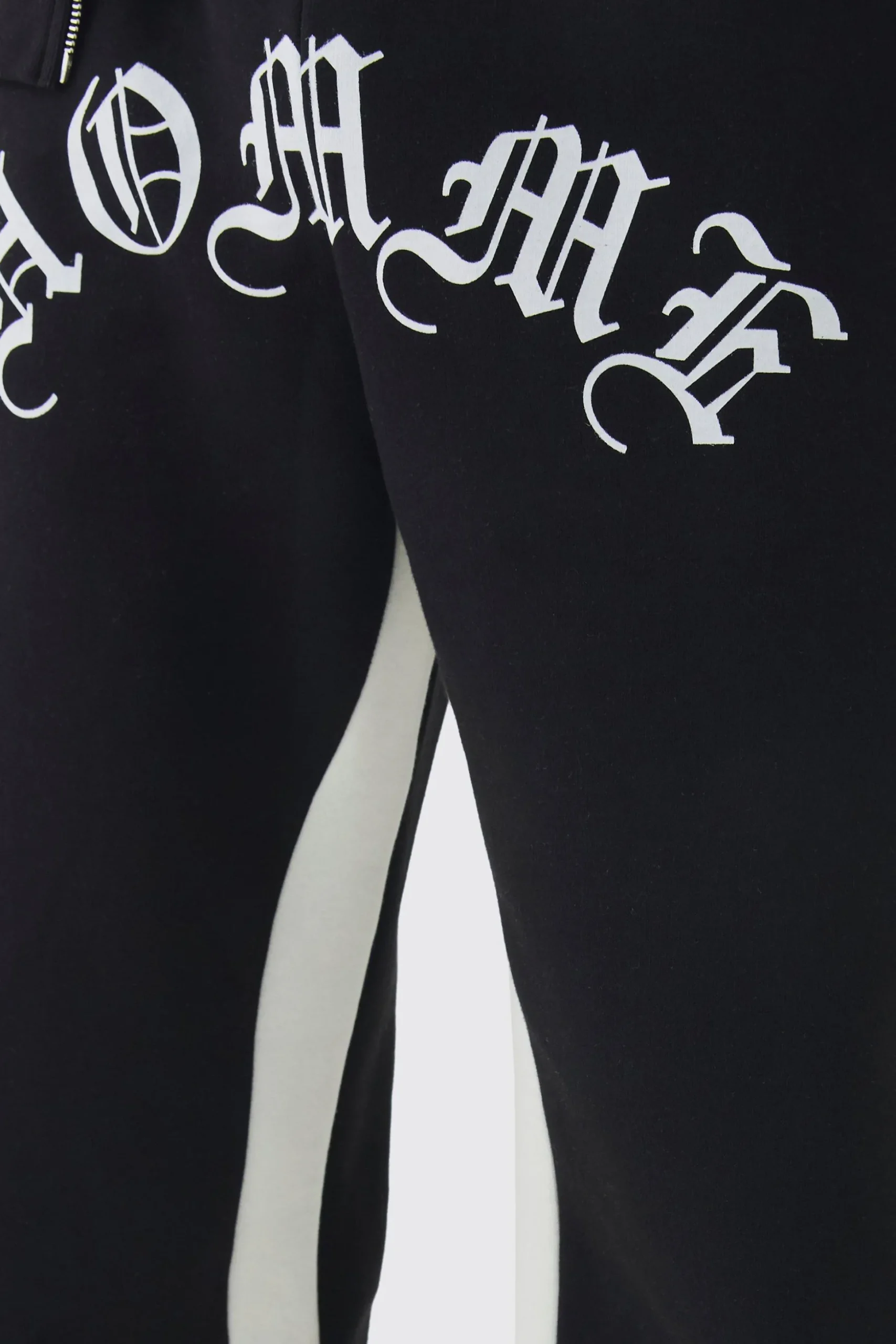 Relaxed Gothic Homme Cross Gusset Jogger | BoohooMAN UK