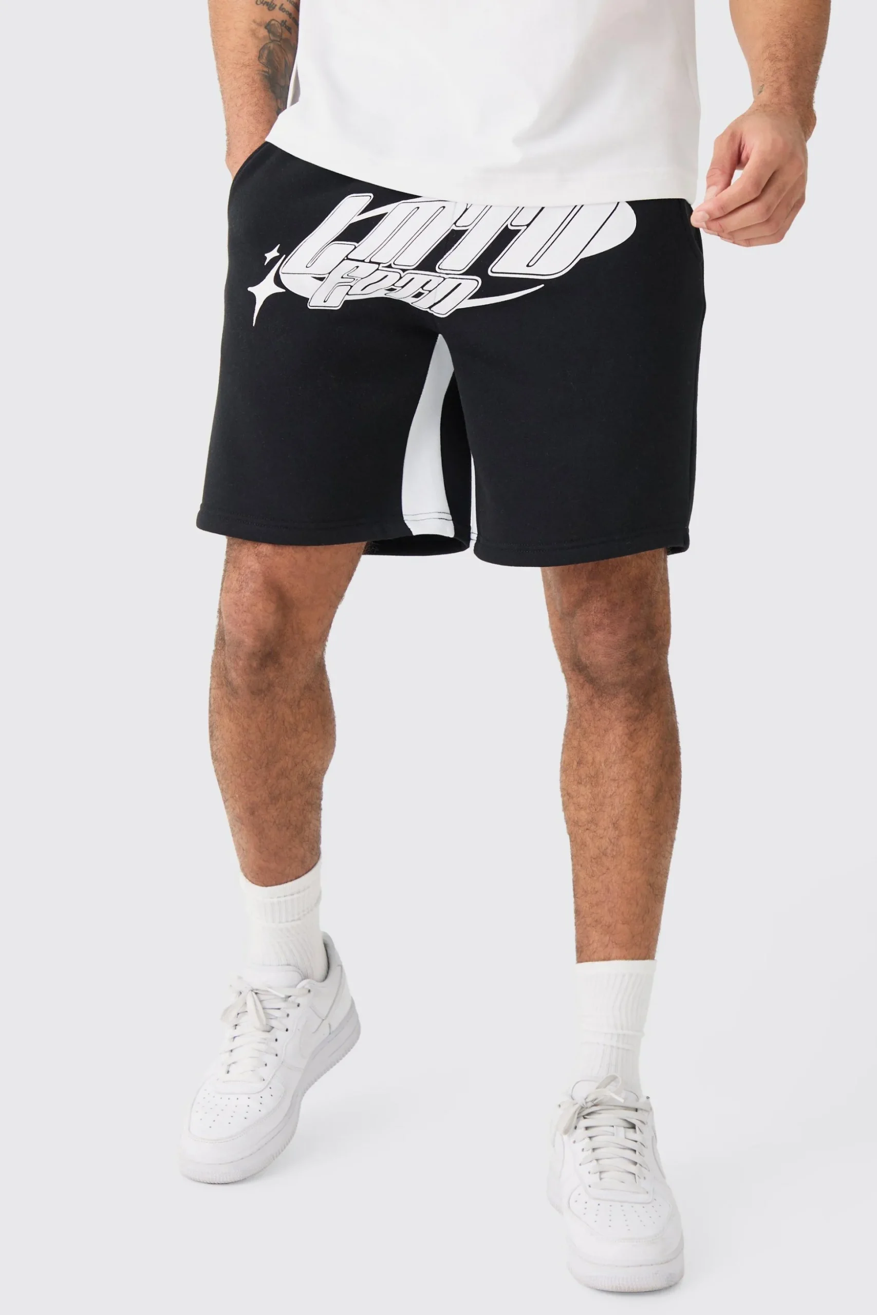 Relaxed Limited Edition Gusset Shorts | BoohooMAN UK