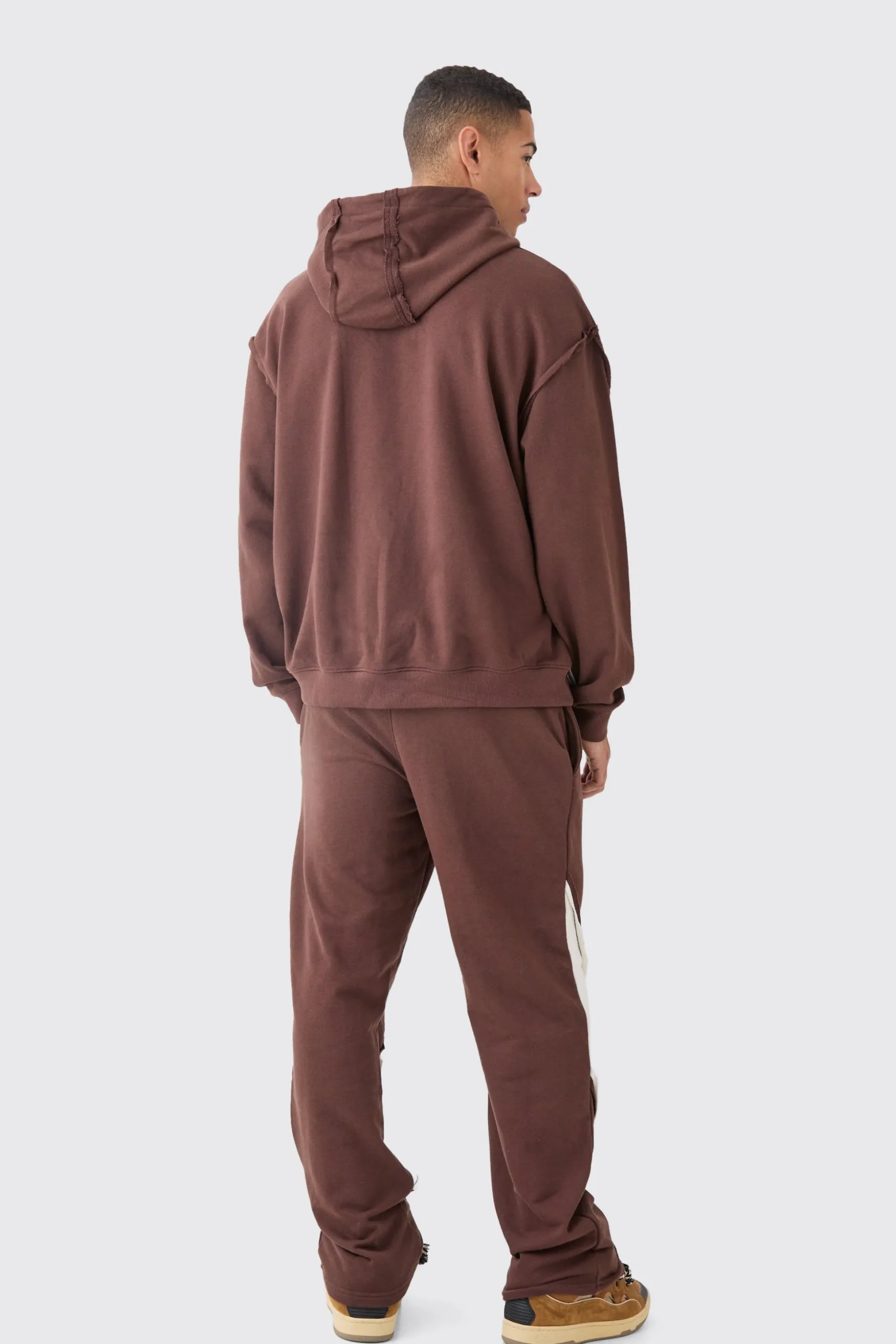 Relaxed Loop Back Raw Hem Panel Jogger | BoohooMAN UK