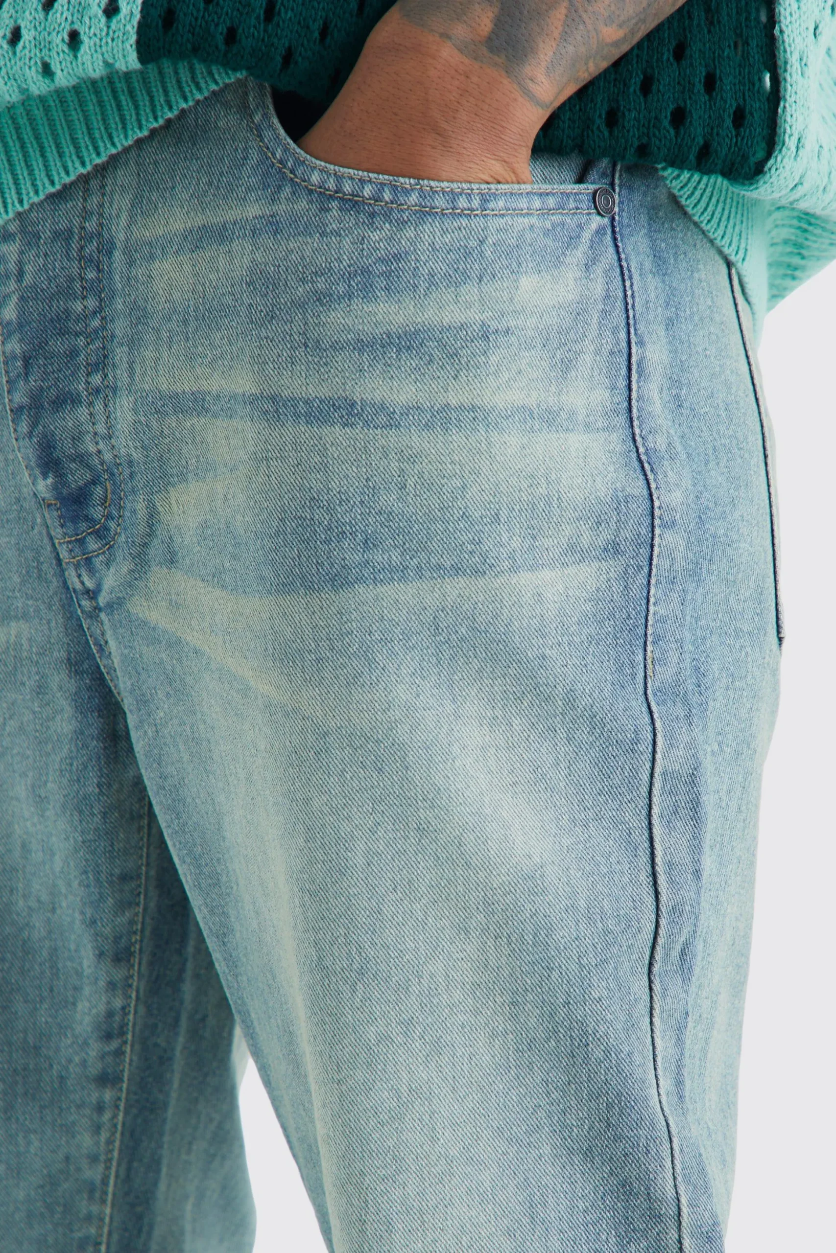 Relaxed Rigid Flare Jean | BoohooMAN UK