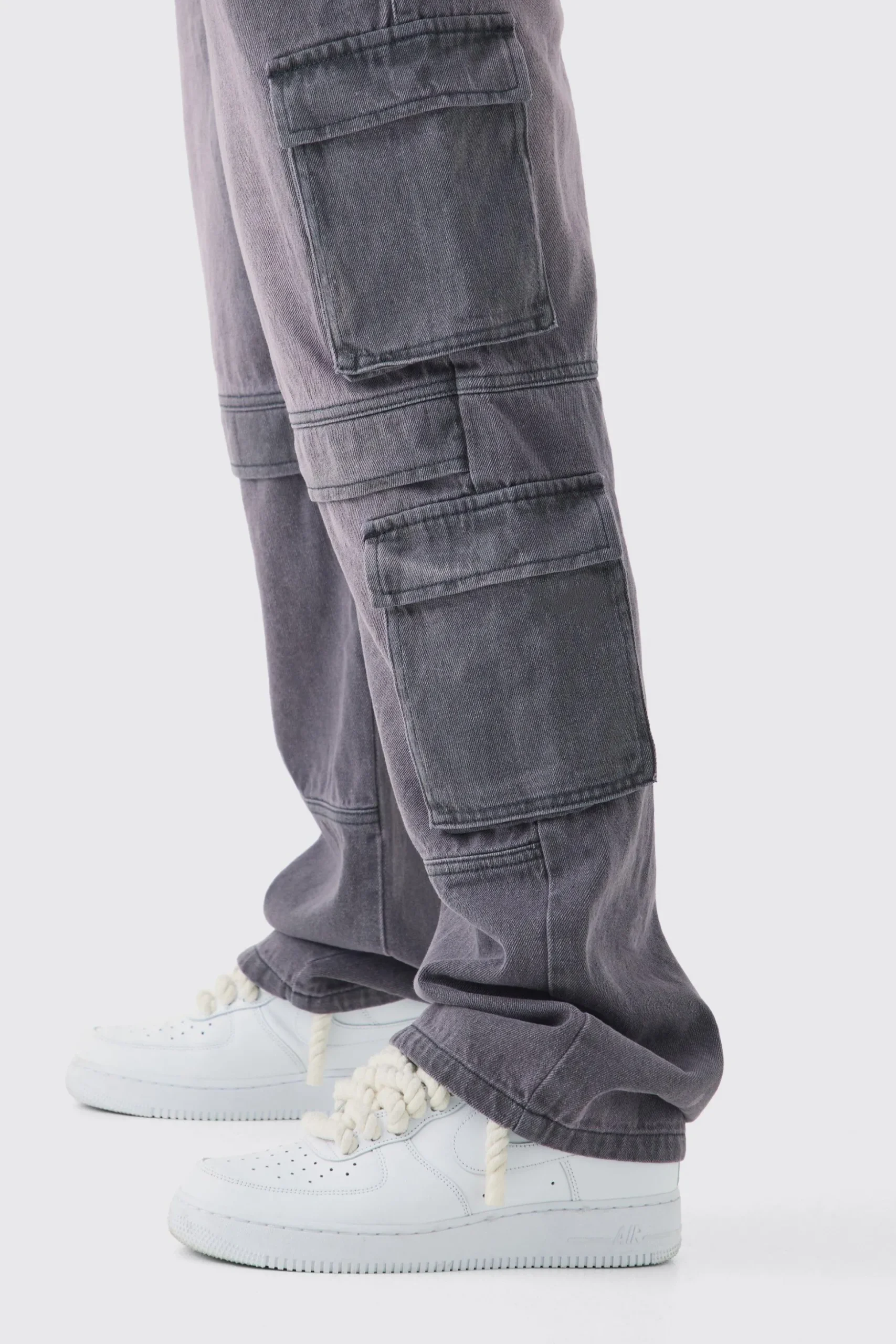 Relaxed Rigid Tinted Multi Cargo Denim Jeans | BoohooMAN UK