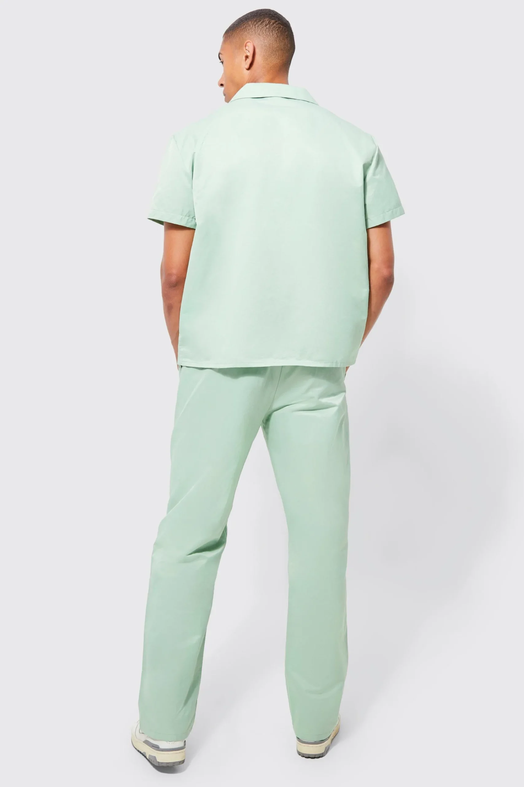 Short Sleeve Boxy Revere Popper Shirt | BoohooMAN UK