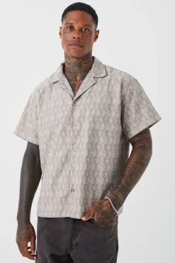 Short Sleeve Boxy Woven Smart Geo Shirt | BoohooMAN UK