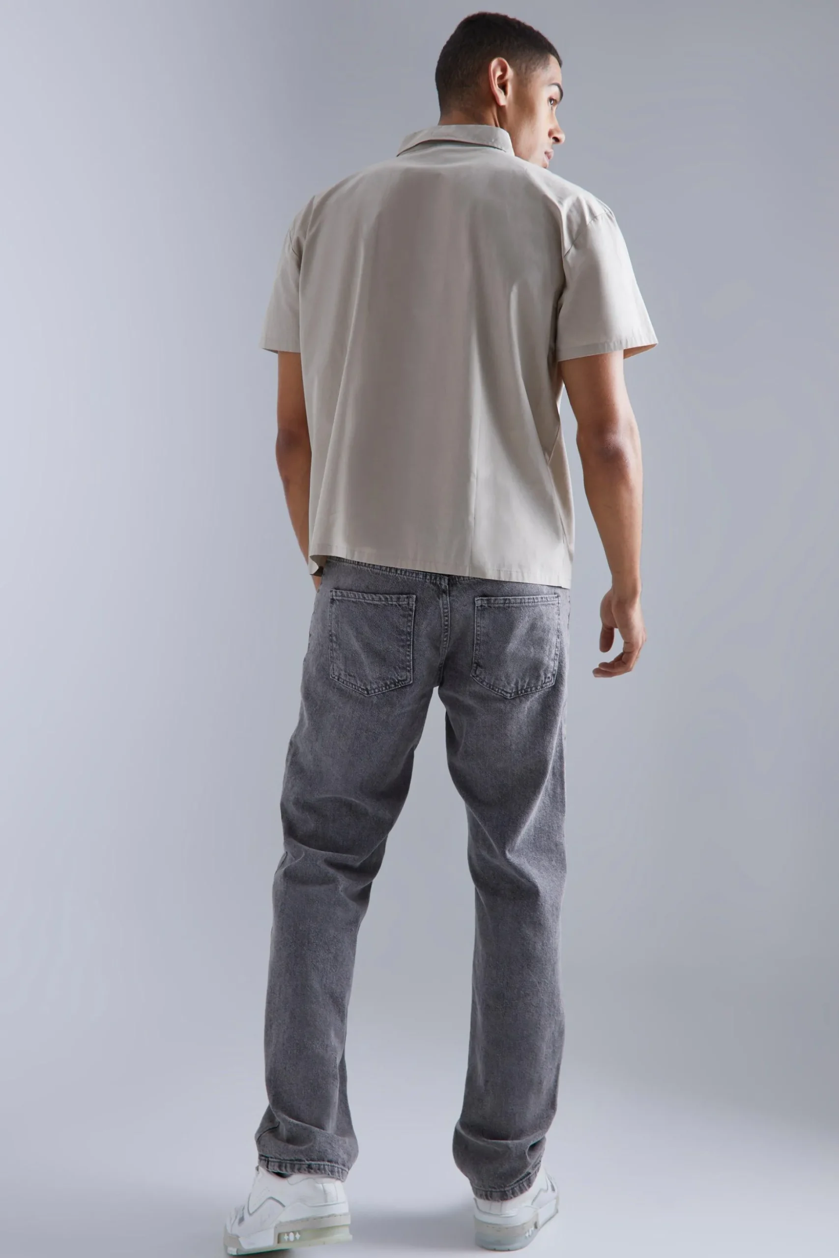 Short Sleeve Boxy Zip Shirt | BoohooMAN UK