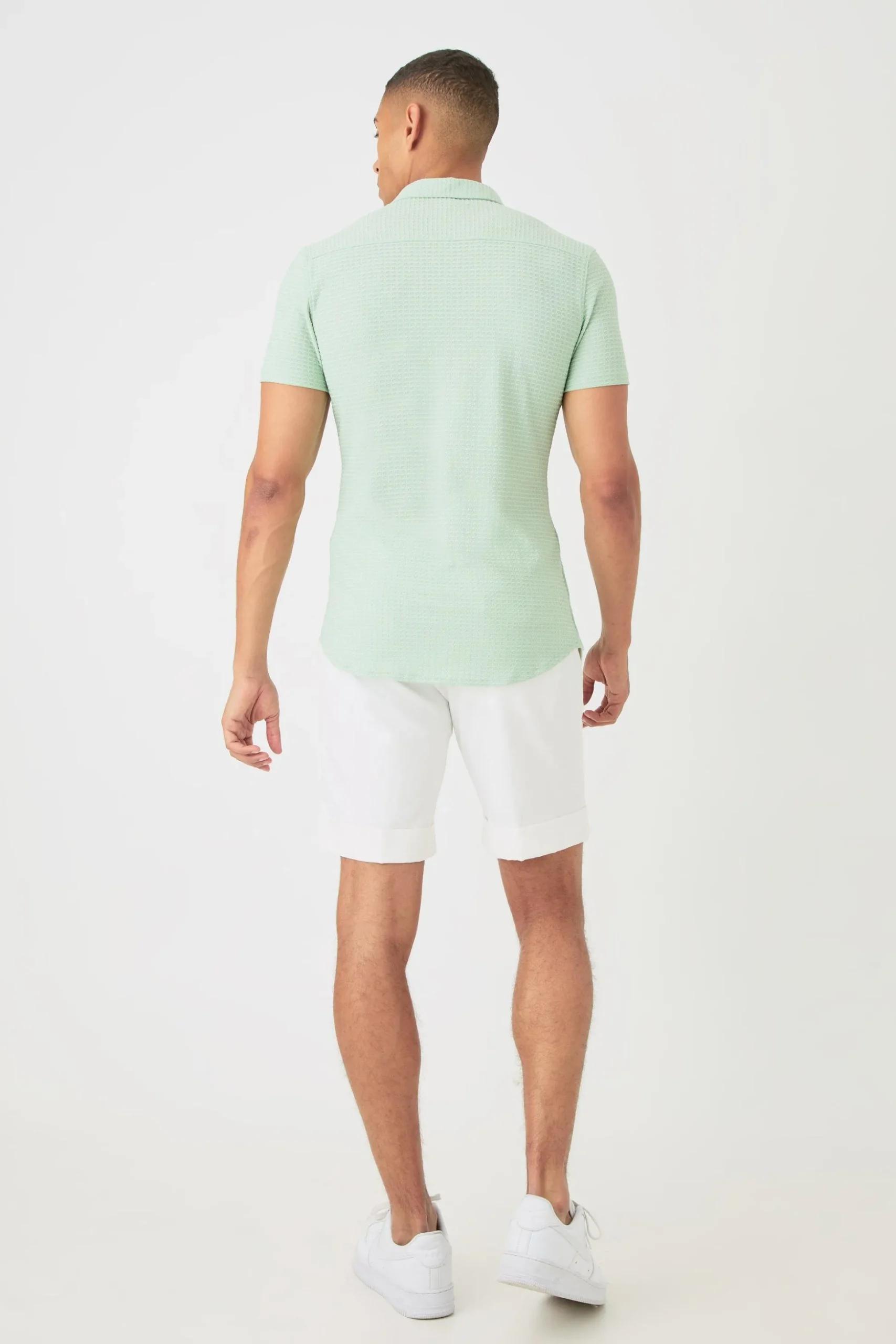 Short Sleeve Honeycomb Muscle Fit Shirt | BoohooMAN UK