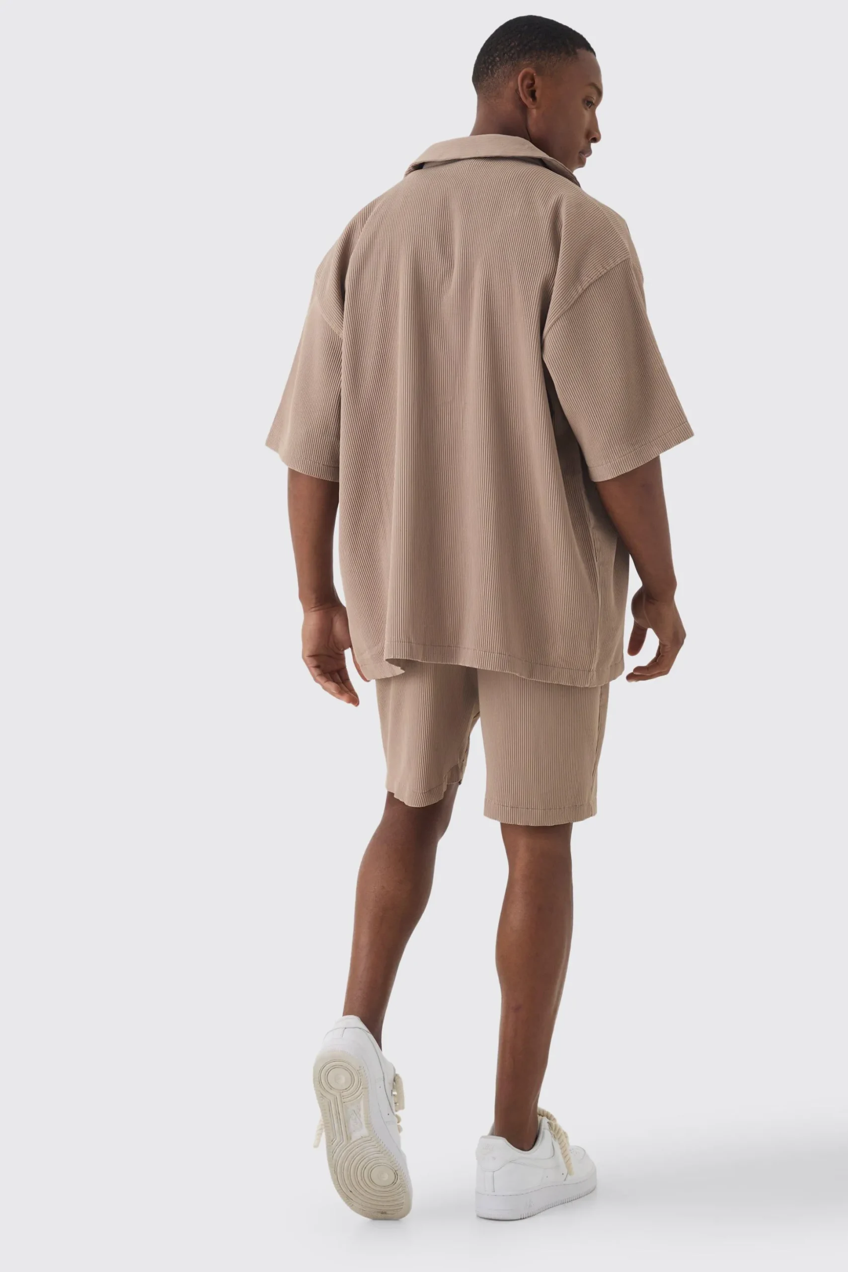 Short Sleeve Oversized Pleated Shirt & Short Set | BoohooMAN UK