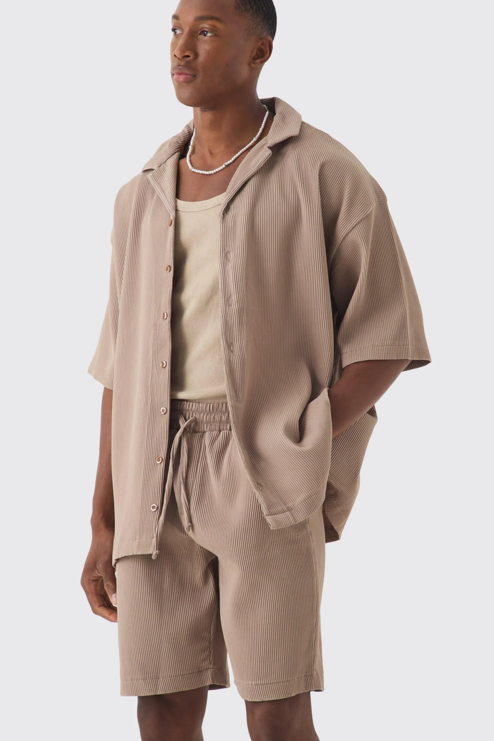 Short Sleeve Oversized Pleated Shirt & Short Set | BoohooMAN UK